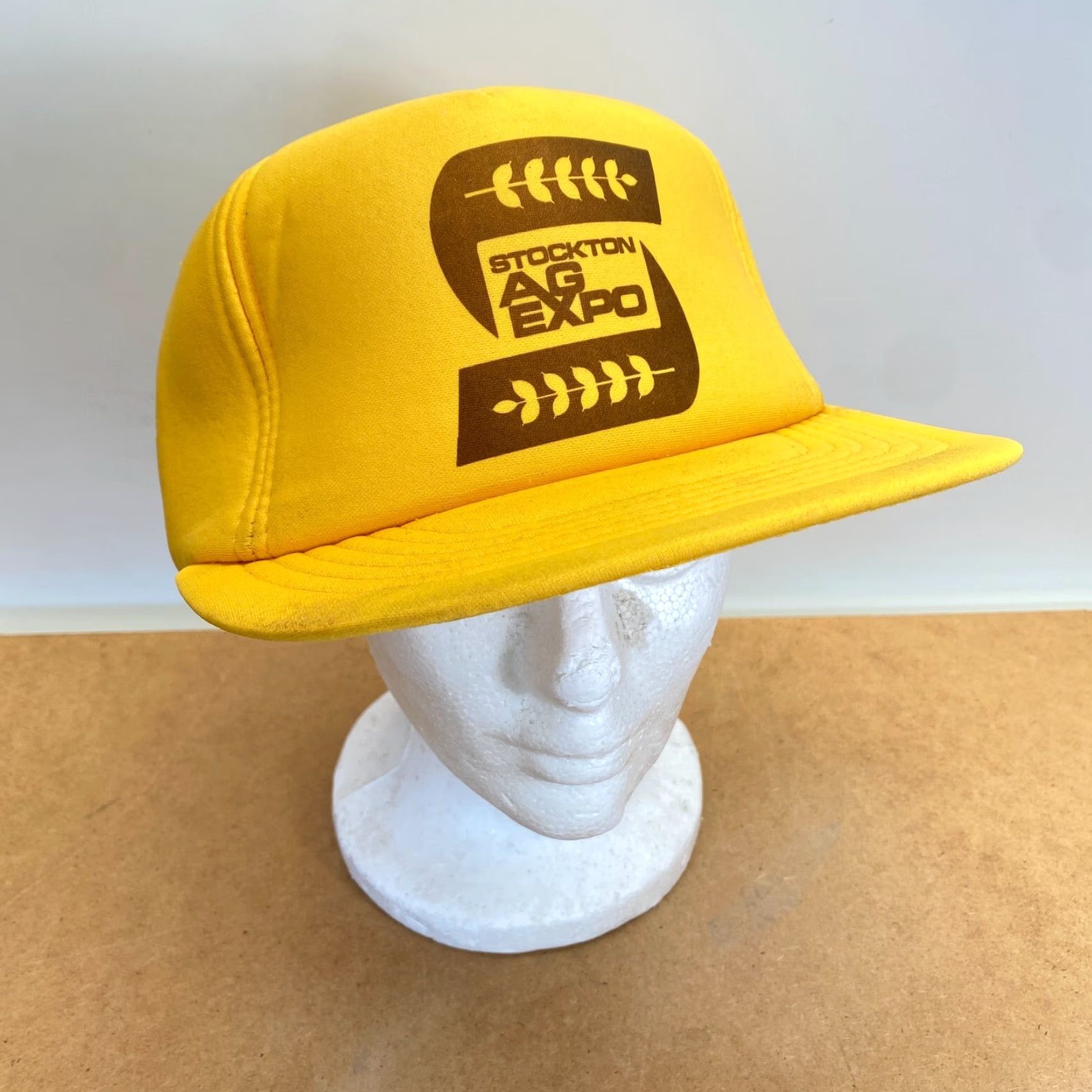 Vintage VINTAGE Designer Award Trucker Hat Hat Yellow 80s 90s Casual Travel Workwear Unisex Adults One Size Foam Snapback DuCie? Size ONE SIZE - 2 Thumbnail