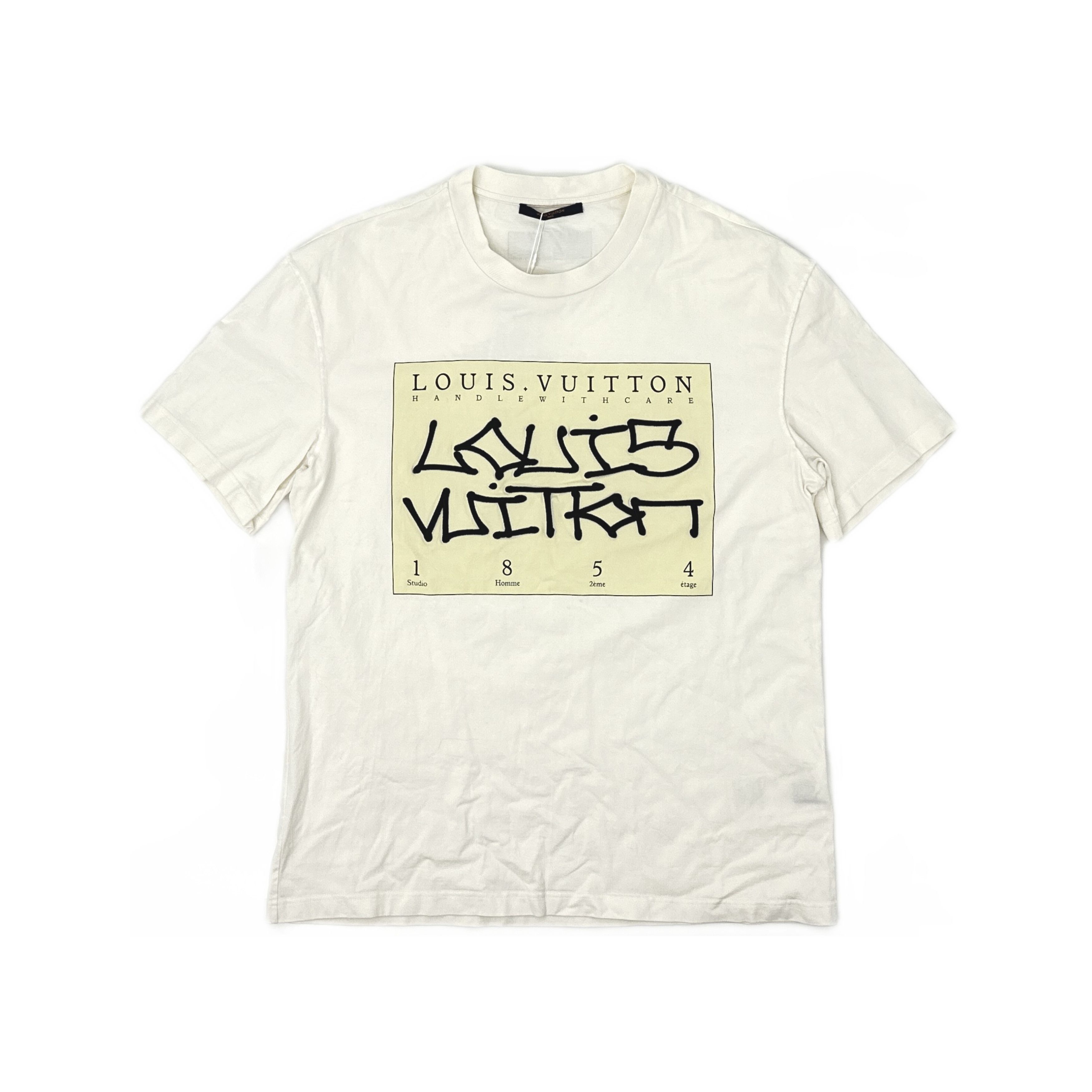 Louis Vuitton Louis Vuitton Handle With Care Graphic T-Shirt Size XL Size US XL / EU 56 / 4 - 1 Thumbnail