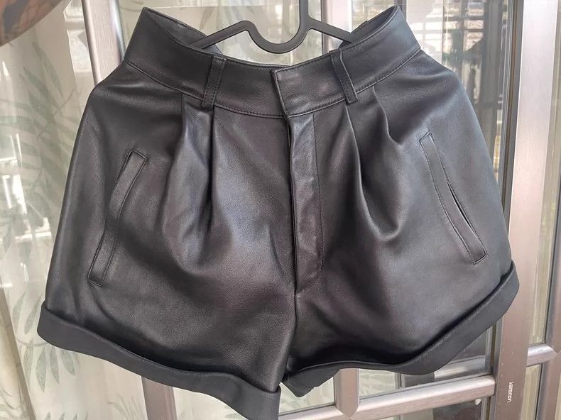 saint laurent size f36 shorts 2501-Nextarrow