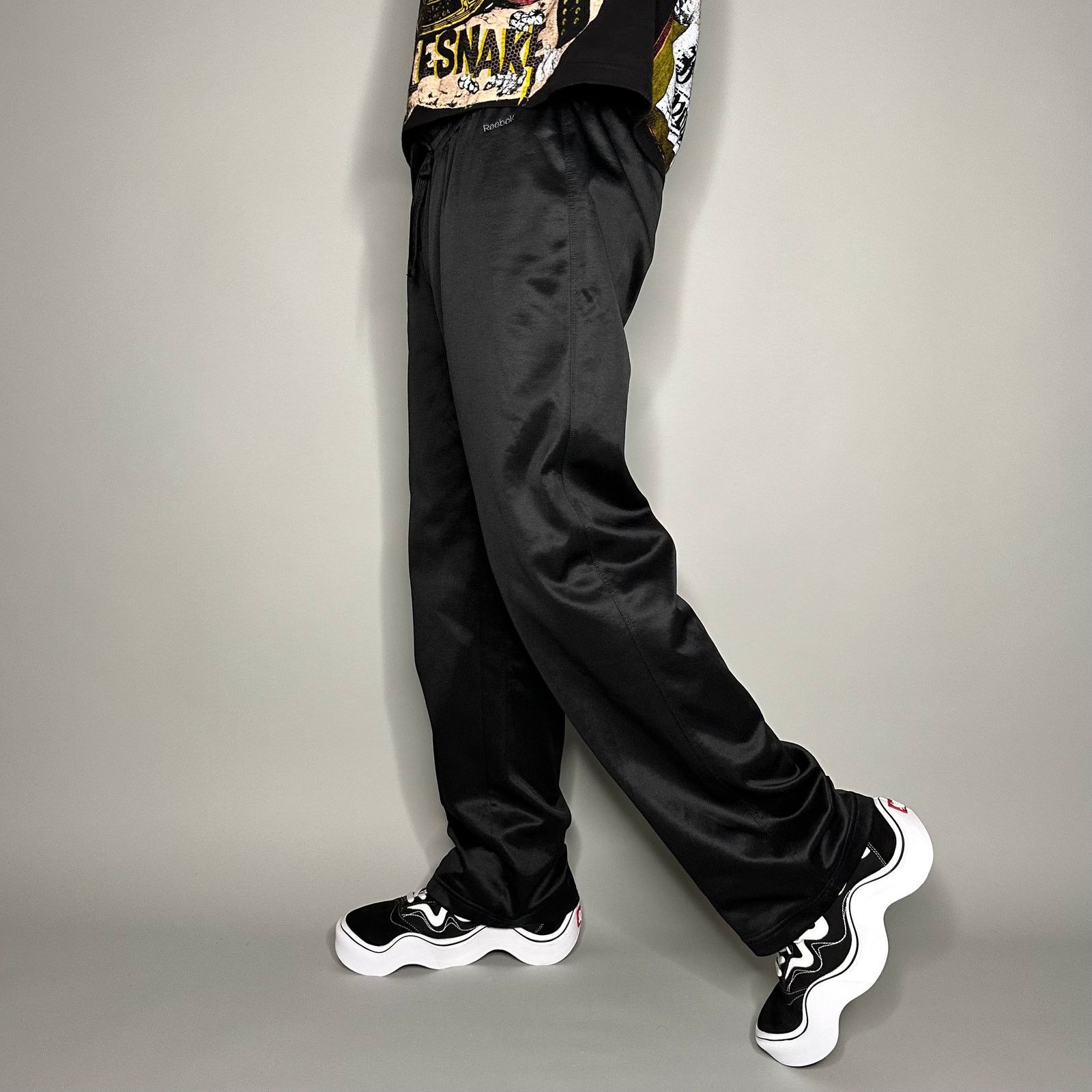 Reebok Vintage Y2K Reebok Sweatpants Mens L Relaxed Fit Black Grey Size US 34 / EU 50 - 1 Thumbnail