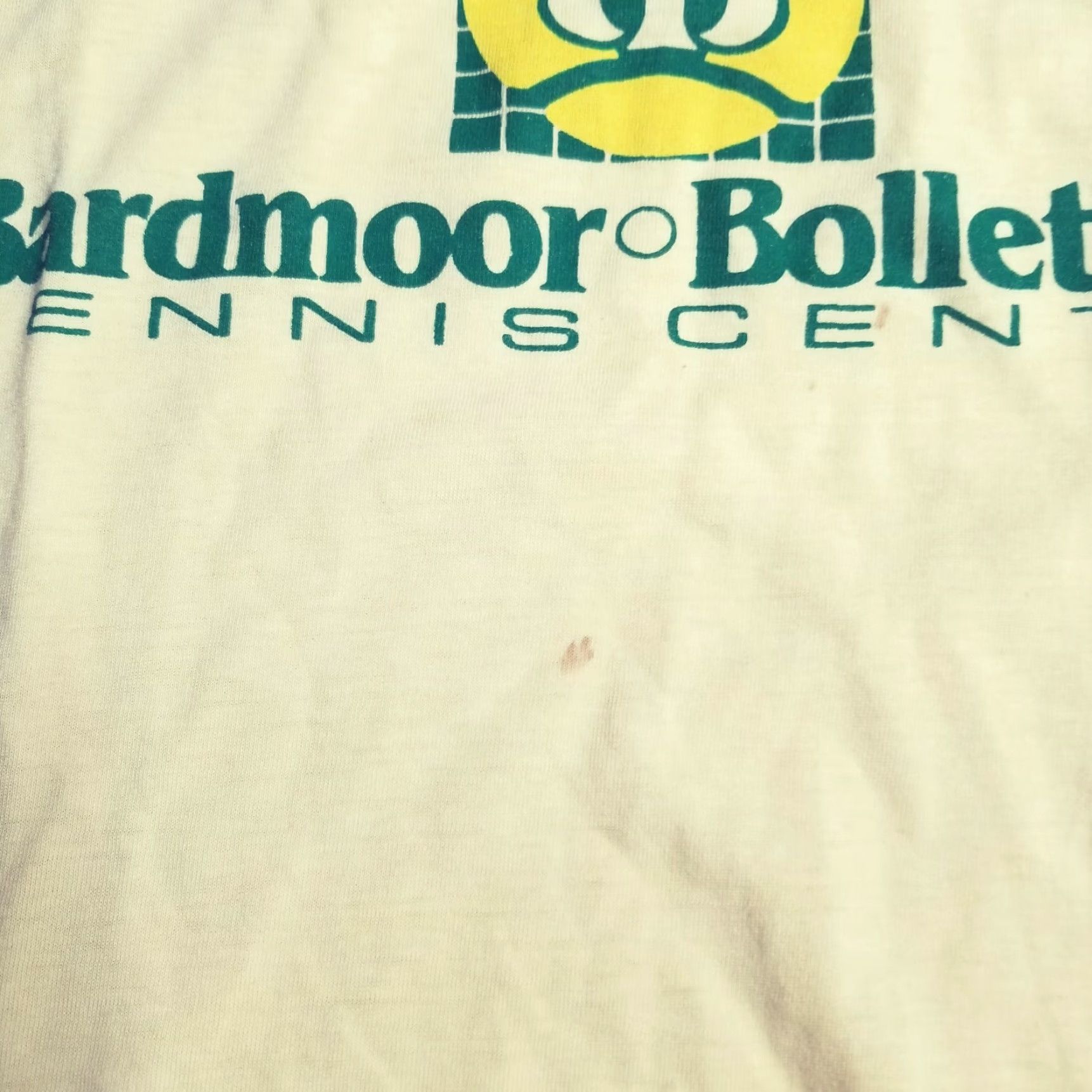 Nike VINTAGE Nike Shirt Mens L Yellow Bardmoor Tennis Center Distressed Double Sided USA 1980s Graphic Tee Mens Size US L / EU 52-54 / 3 - 4 Thumbnail