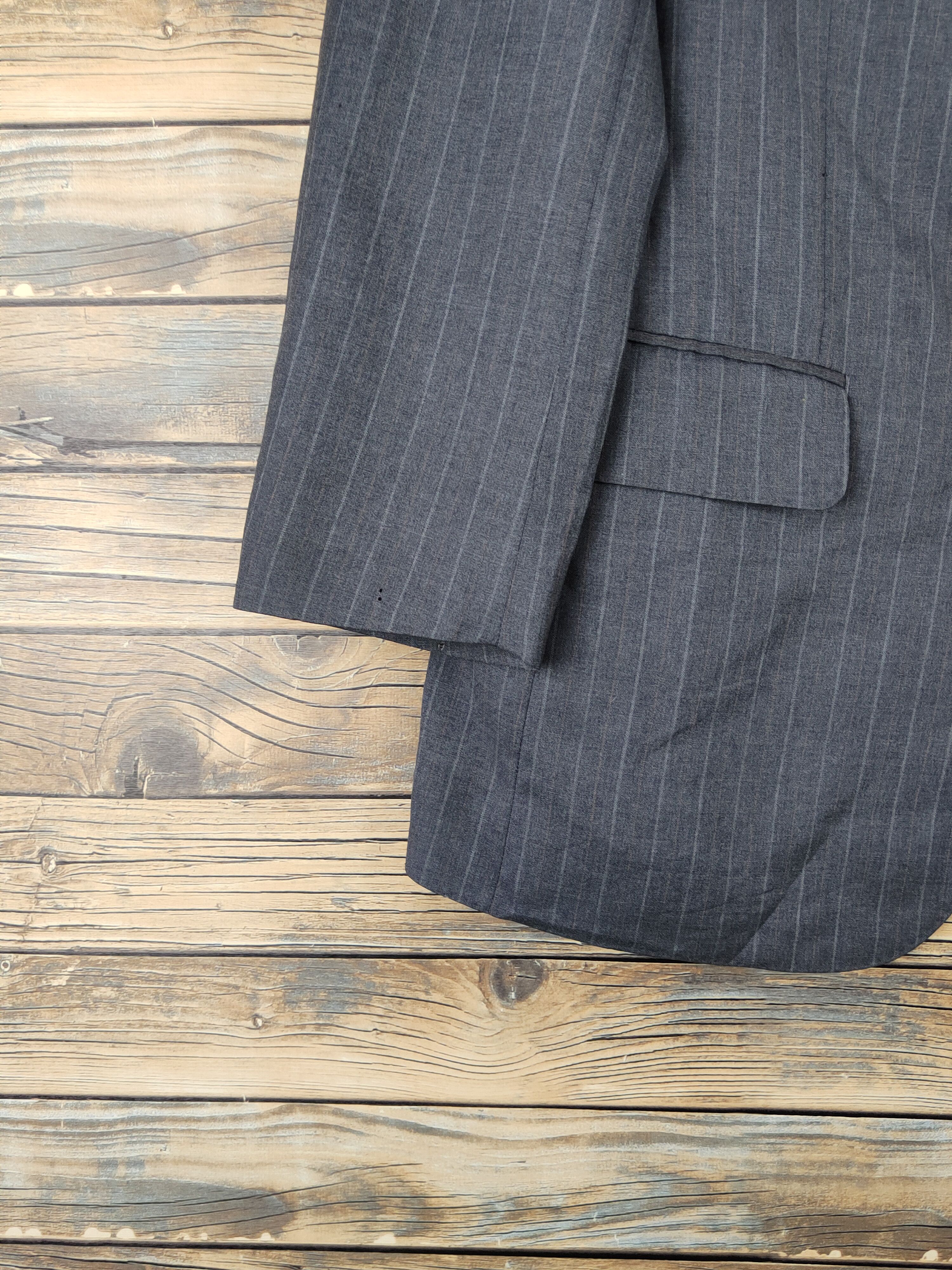 Burberry × Vintage Vintage Burberry Dark Gray Blazers Distressed minor. Size US L / EU 52-54 / 3 - 4 Thumbnail