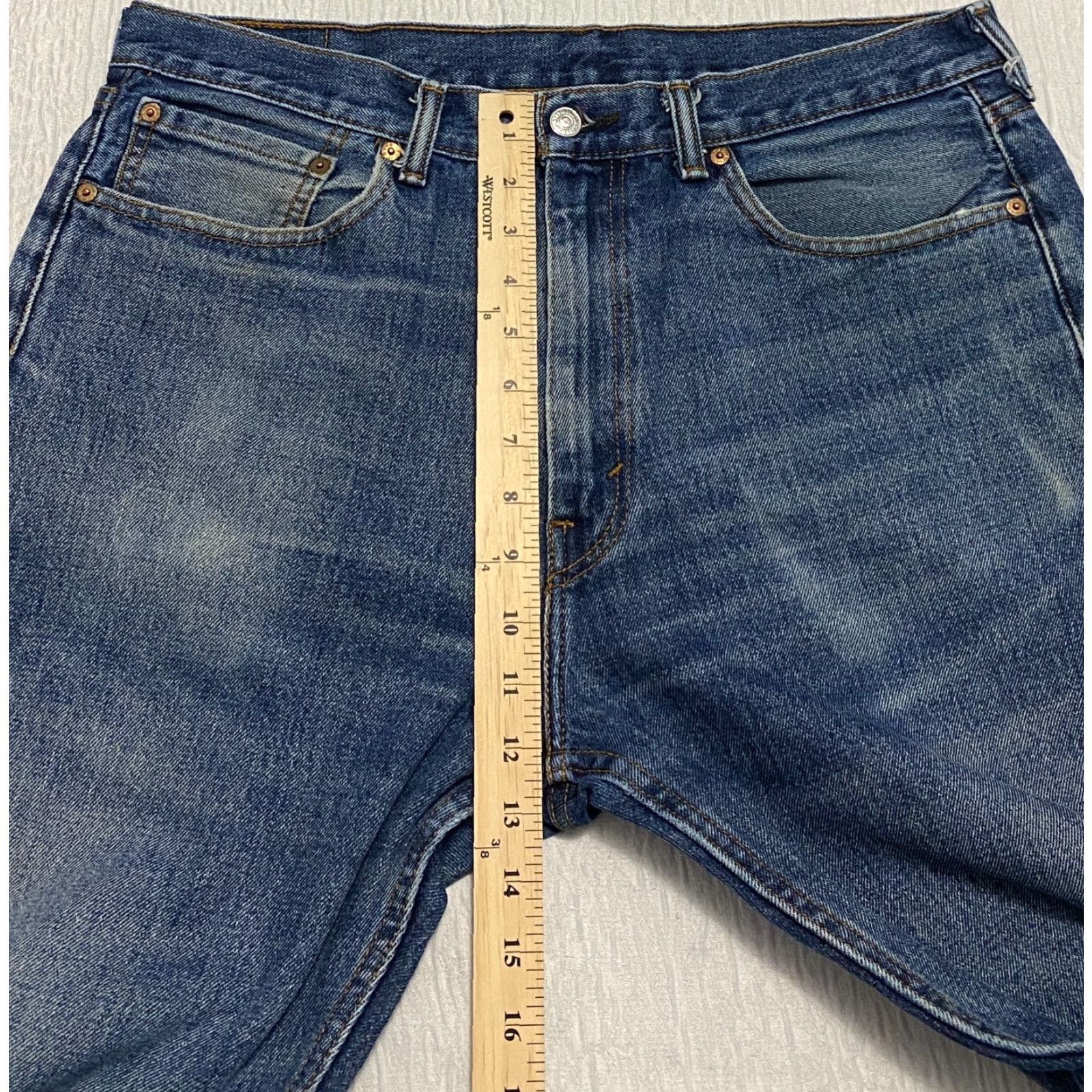 Levi's VINTAGE Levi's 505 Regular Fit Mens Jeans 36x32 Blue Faded Whiskers Size US 36 / EU 52 - 7 Thumbnail