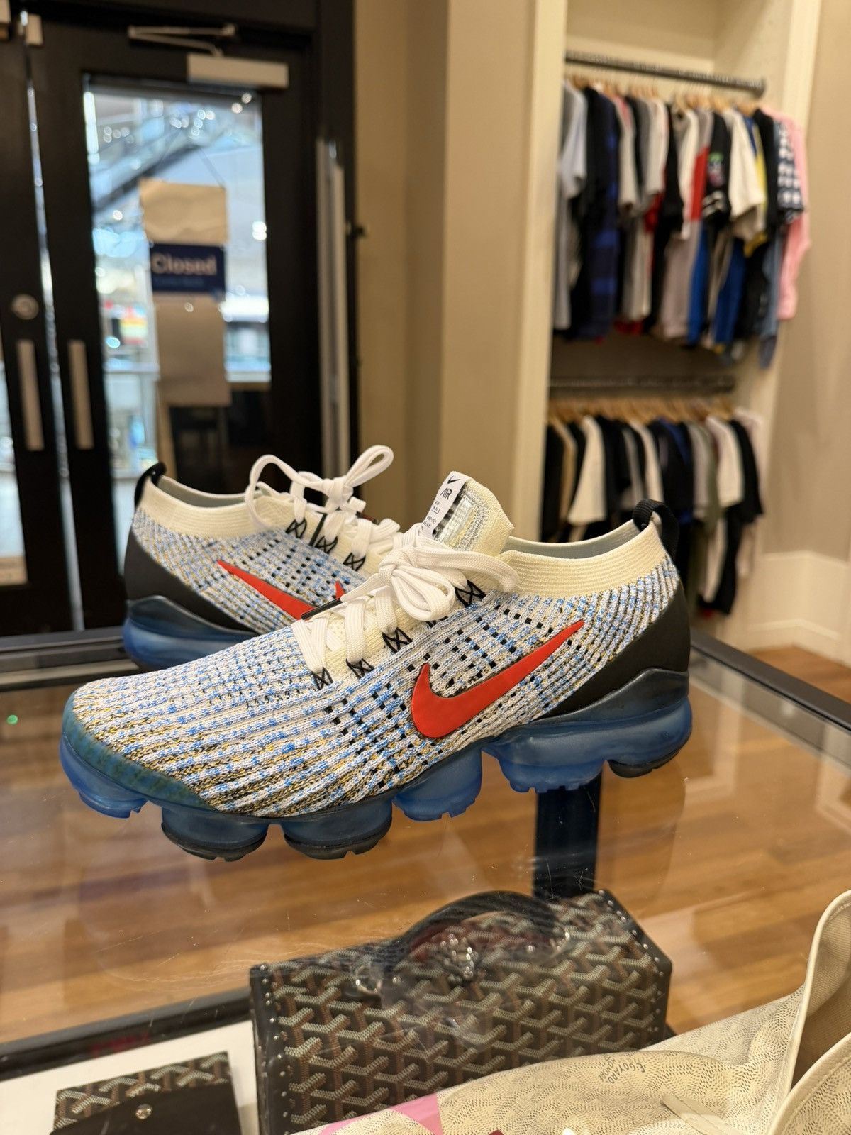 Nike Nike Air Vapormax Flyknit 3 ‘Photo Blue Club Gold’ Size US 9.5 / EU 42-43 - 3 Thumbnail