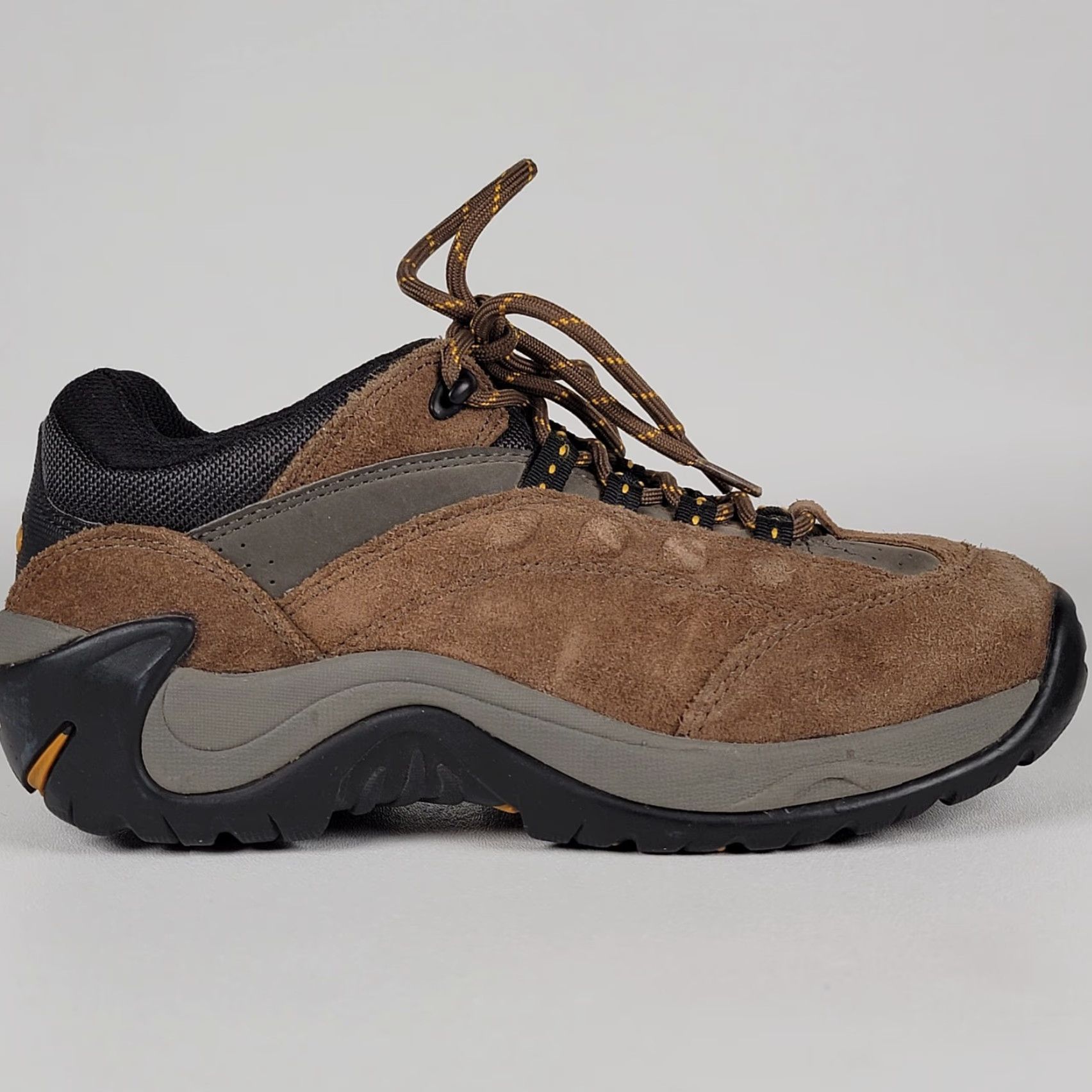 Vintage Hi-Tec Boots Womens 8 Brown Leather Lace Up Round Toe Breathable Combat All Seasons Size US 8 / IT 38 - 4 Thumbnail