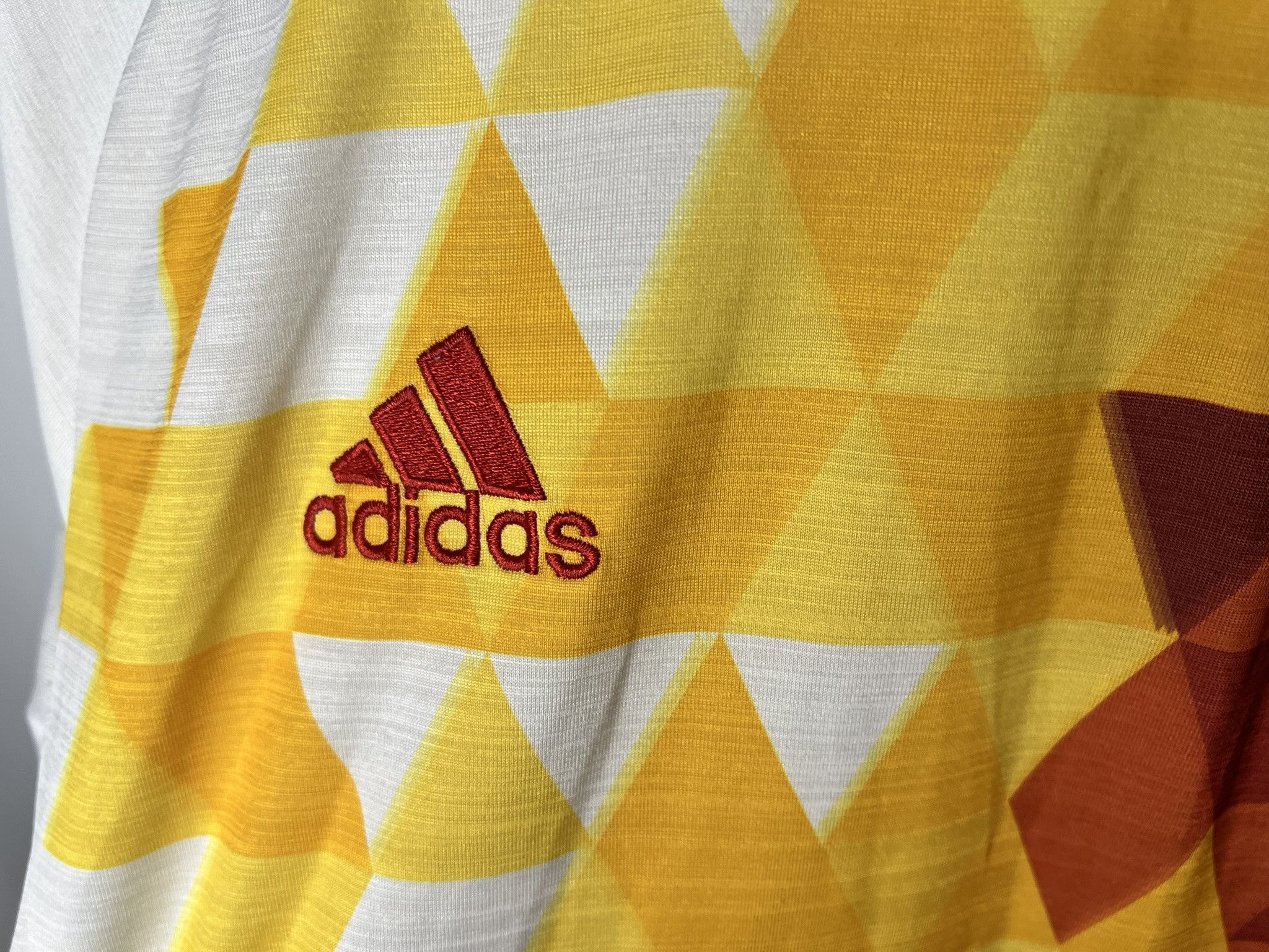 Adidas SPAIN TEAM 2015 2017 AWAY FOOTBALL SOCCER SHIRT JERSEY Size US S / EU 44-46 / 1 - 4 Thumbnail