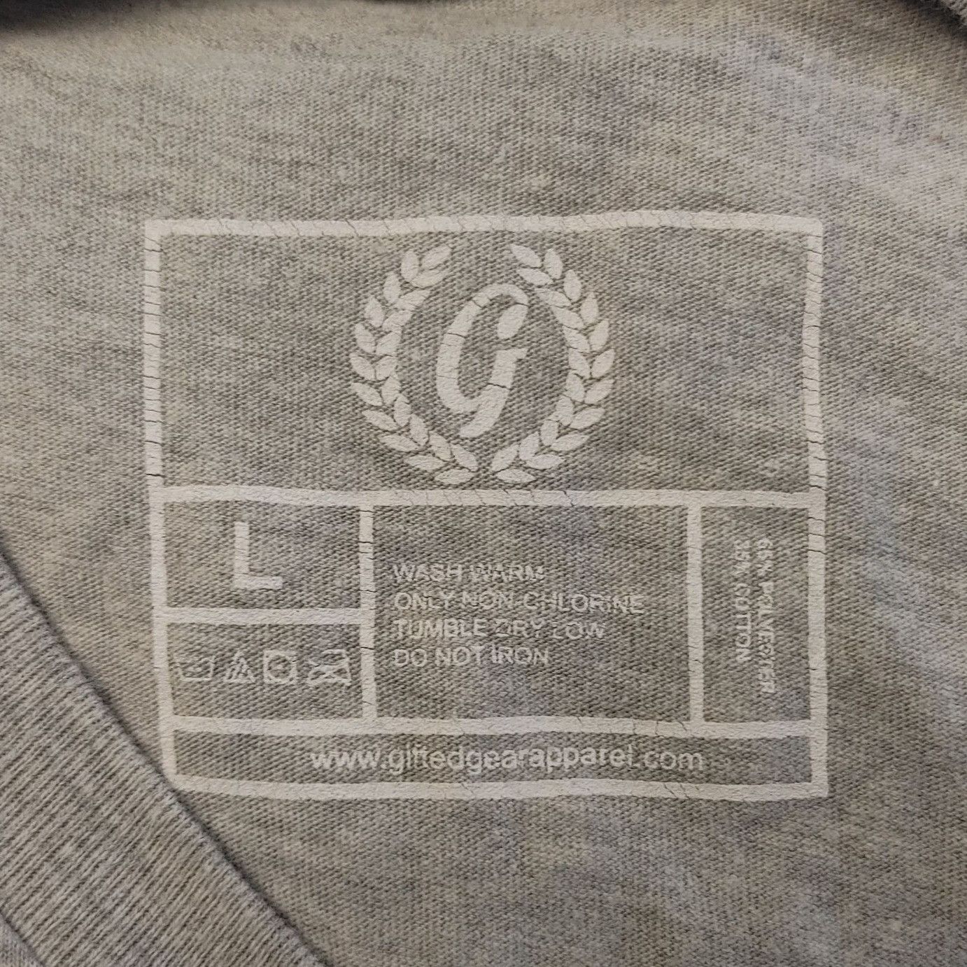 Gildan Men's Grey Gifted Gear Apparel Short Sleeve Graphic T-Shirt Size US L / EU 52-54 / 3 - 3 Thumbnail
