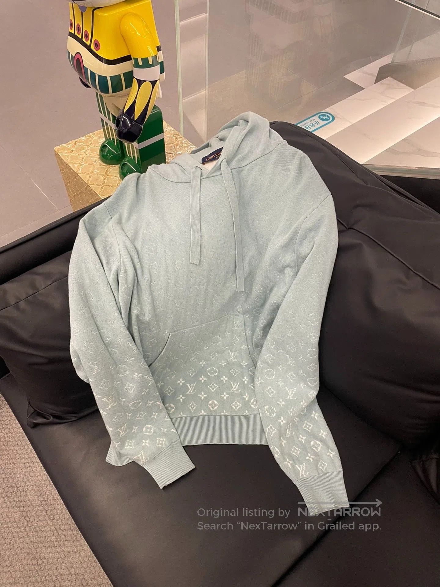 Louis Vuitton Louis Vuitton Gradient Monogram Sweatshirt. Size US M / EU 48-50 / 2 - 1 Thumbnail