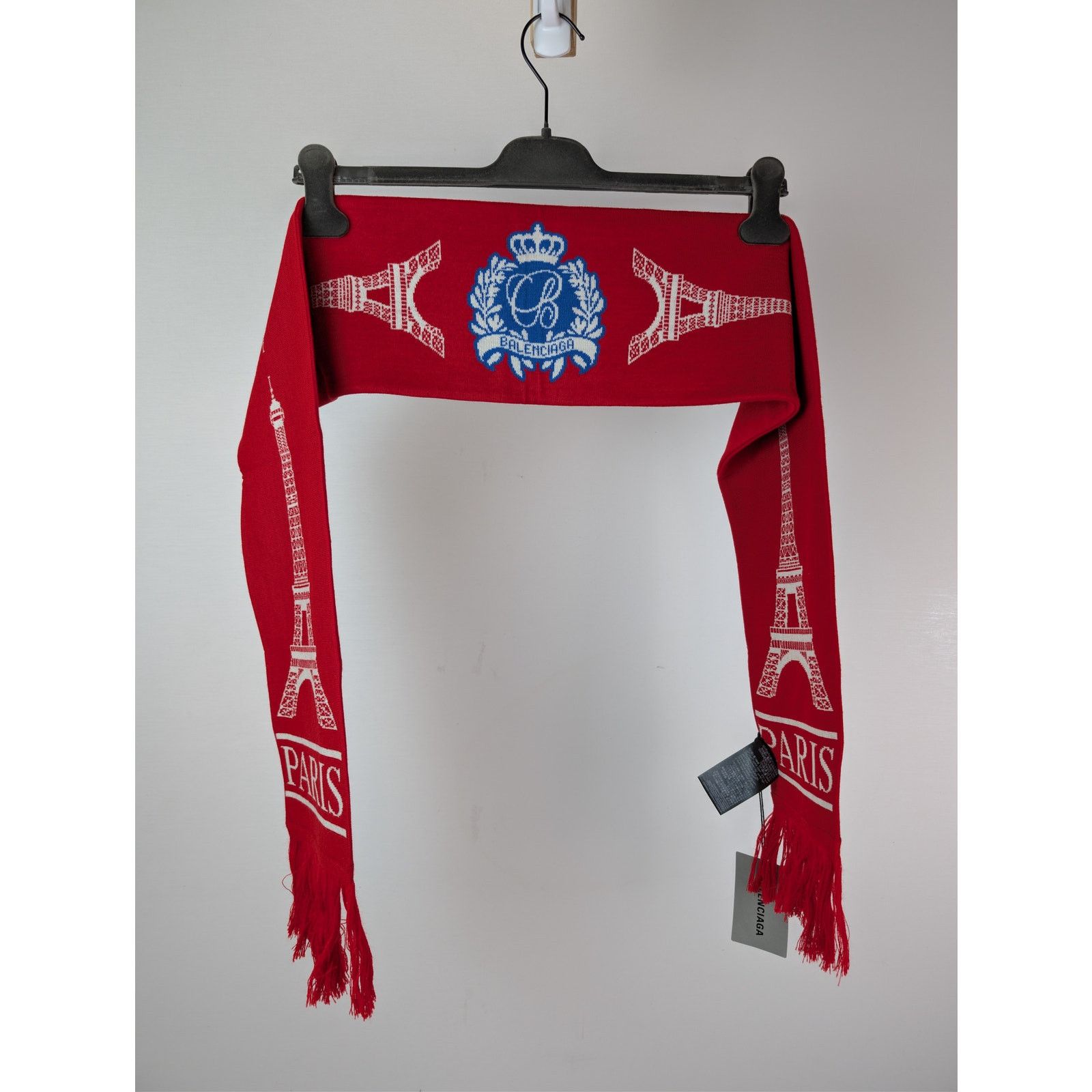 Balenciaga o1rshd1 Size: OS / Q:2 / Football Scarf in Red/White Size ONE SIZE - 8 Thumbnail