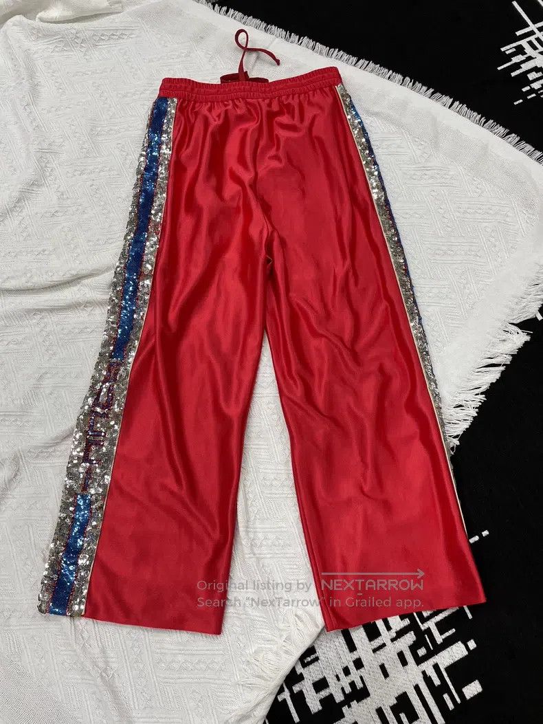 Gucci Gucci Red sequin set Size US S / EU 44-46 / 1 - 5 Thumbnail