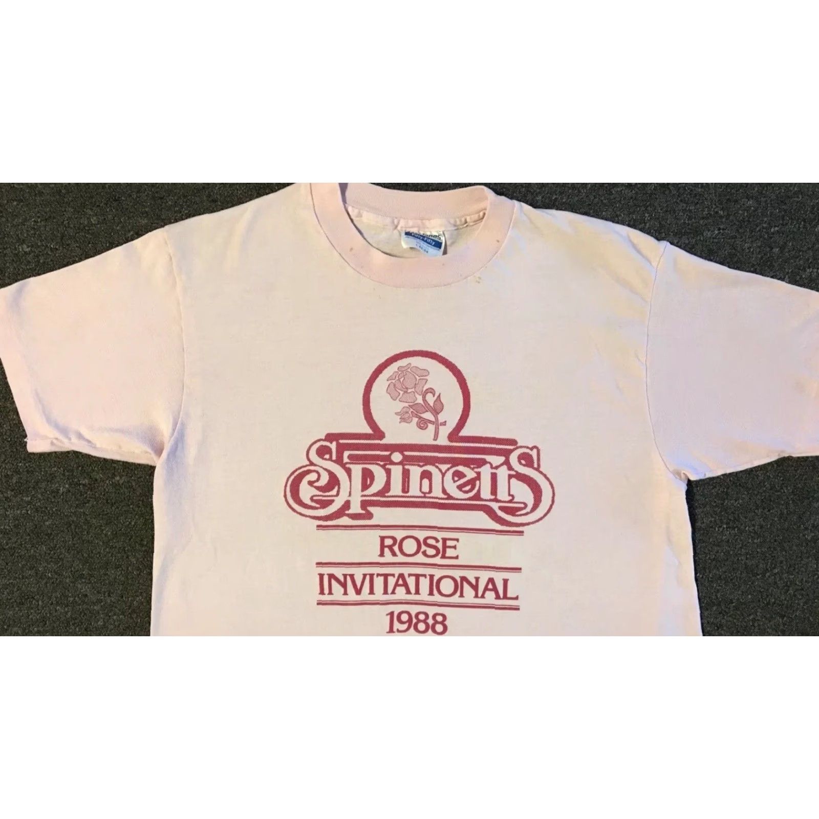 Vintage VINTAGE Spinetts Rose Invitational Faded Shirt S Pink 80s 90s Grunge Vintage Shirt Mens Single Stitch USA Football Sports Parade Flower Bowl Size US S / EU 44-46 / 1 - 7 Thumbnail