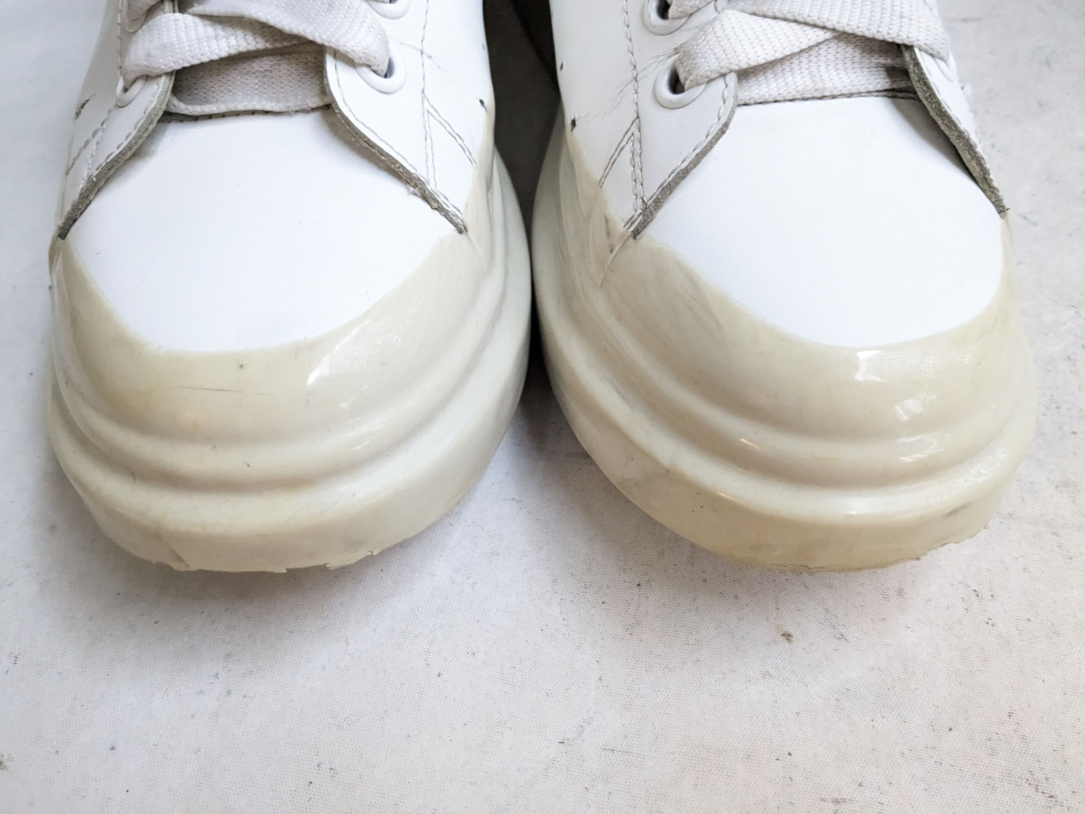 Alexander McQueen Alexander McQueen Larry Oversized Sneakers White 10 43 Size US 10 / EU 43 - 2 Thumbnail