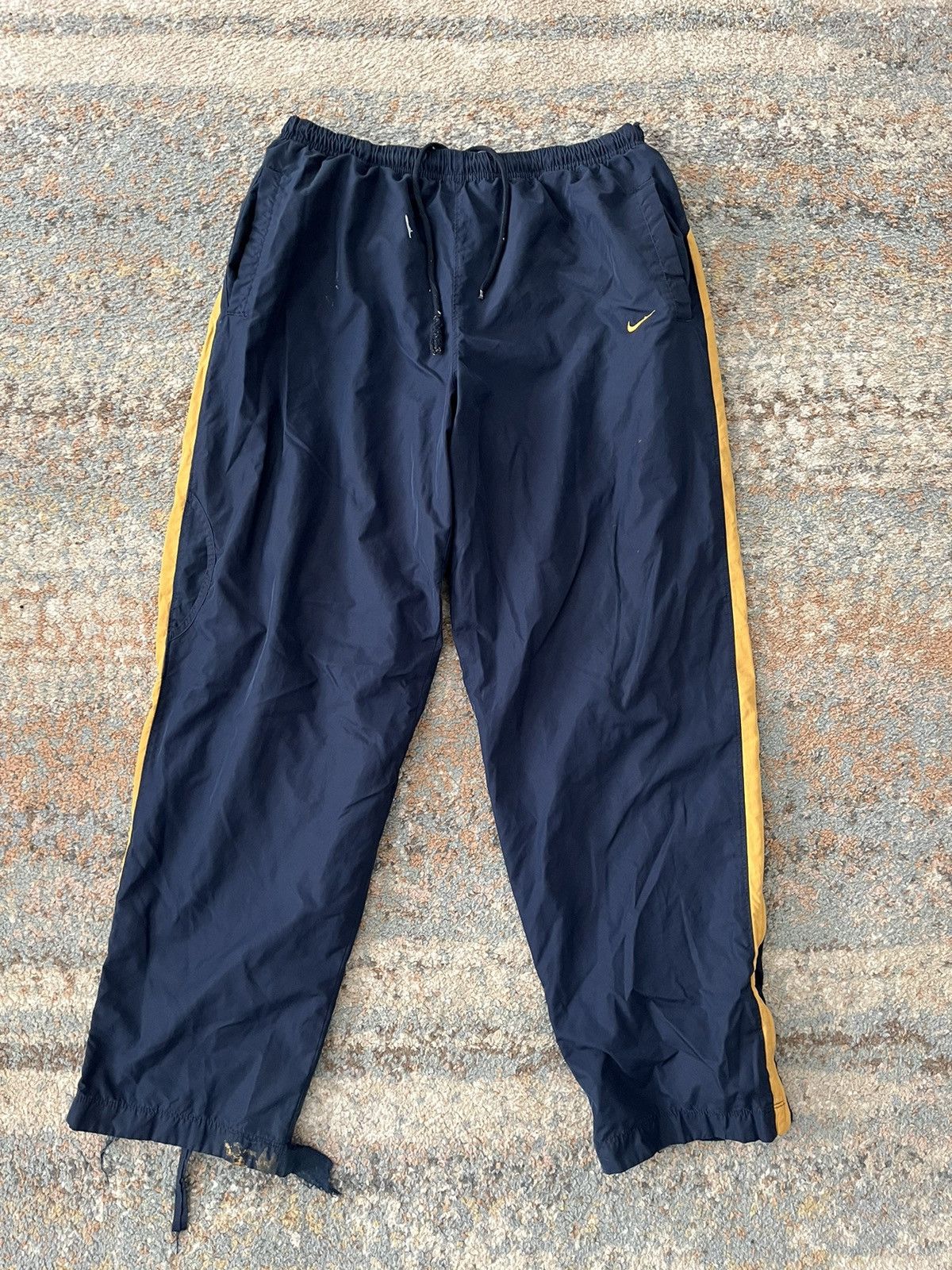 Vintage VTG Y2K Nike Sweatpants swishy Blue XL Distressed yellow Size US 32 / EU 48 - 1 Thumbnail