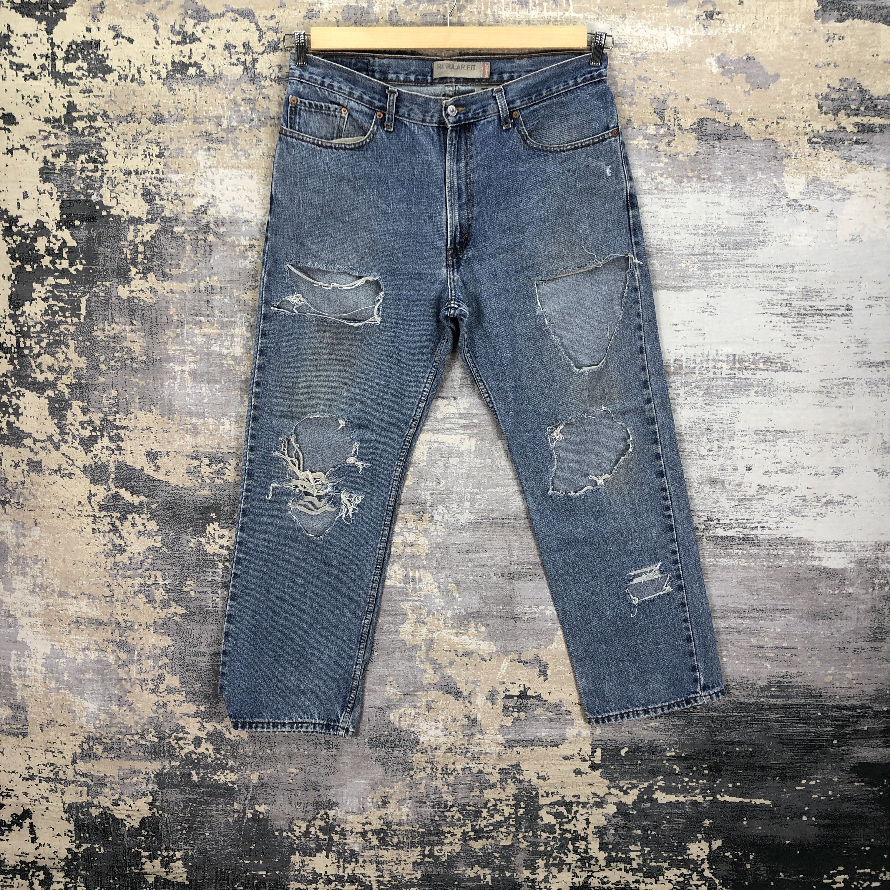Levi's Vintage Levis 505 Jeans Distressed Levi's Light Wash Denim Size US 36 / EU 52 - 1 Thumbnail