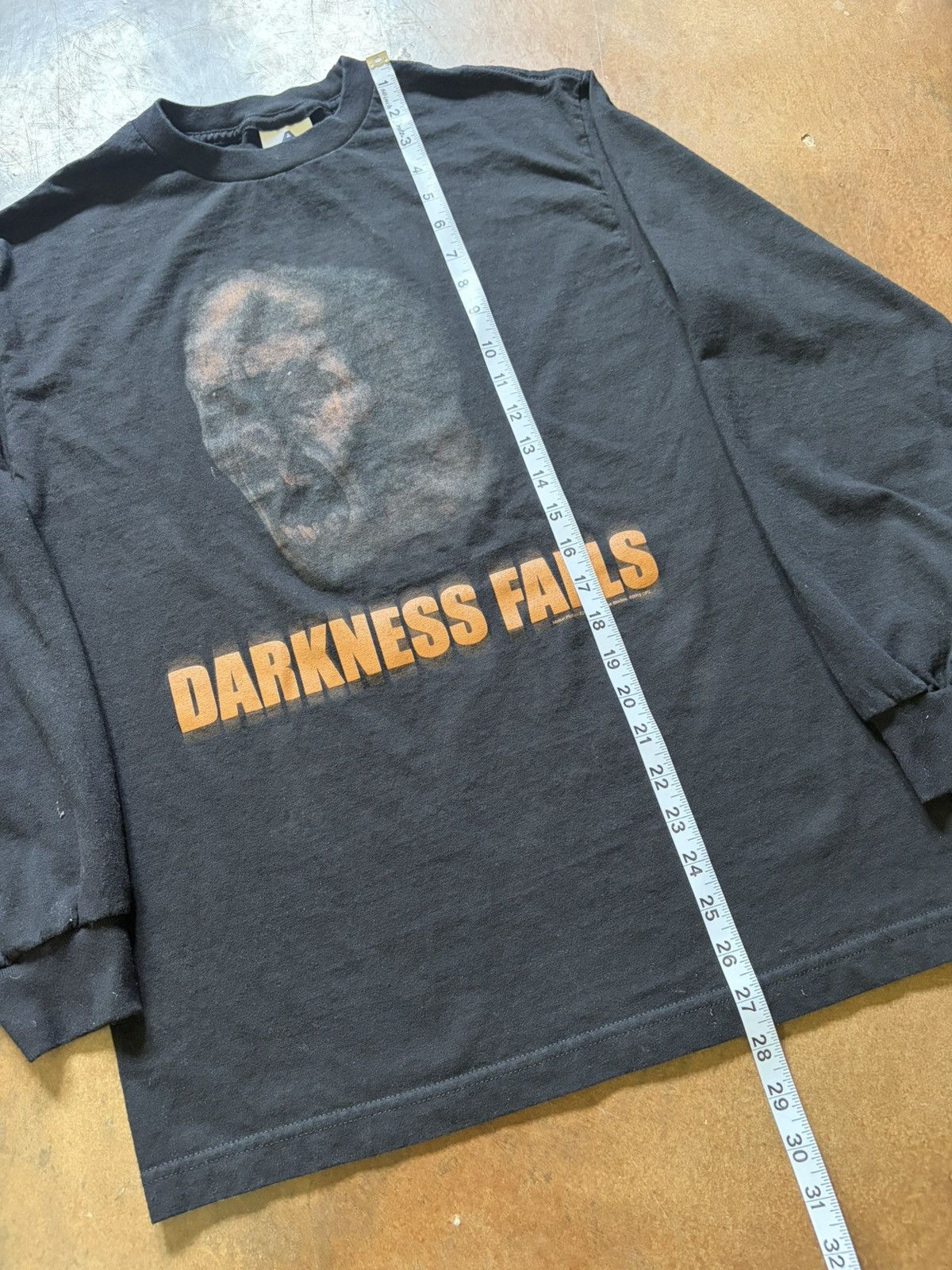 Vintage Vintage 2003 darkness falls promo tee size m Size US M / EU 48-50 / 2 - 5 Thumbnail
