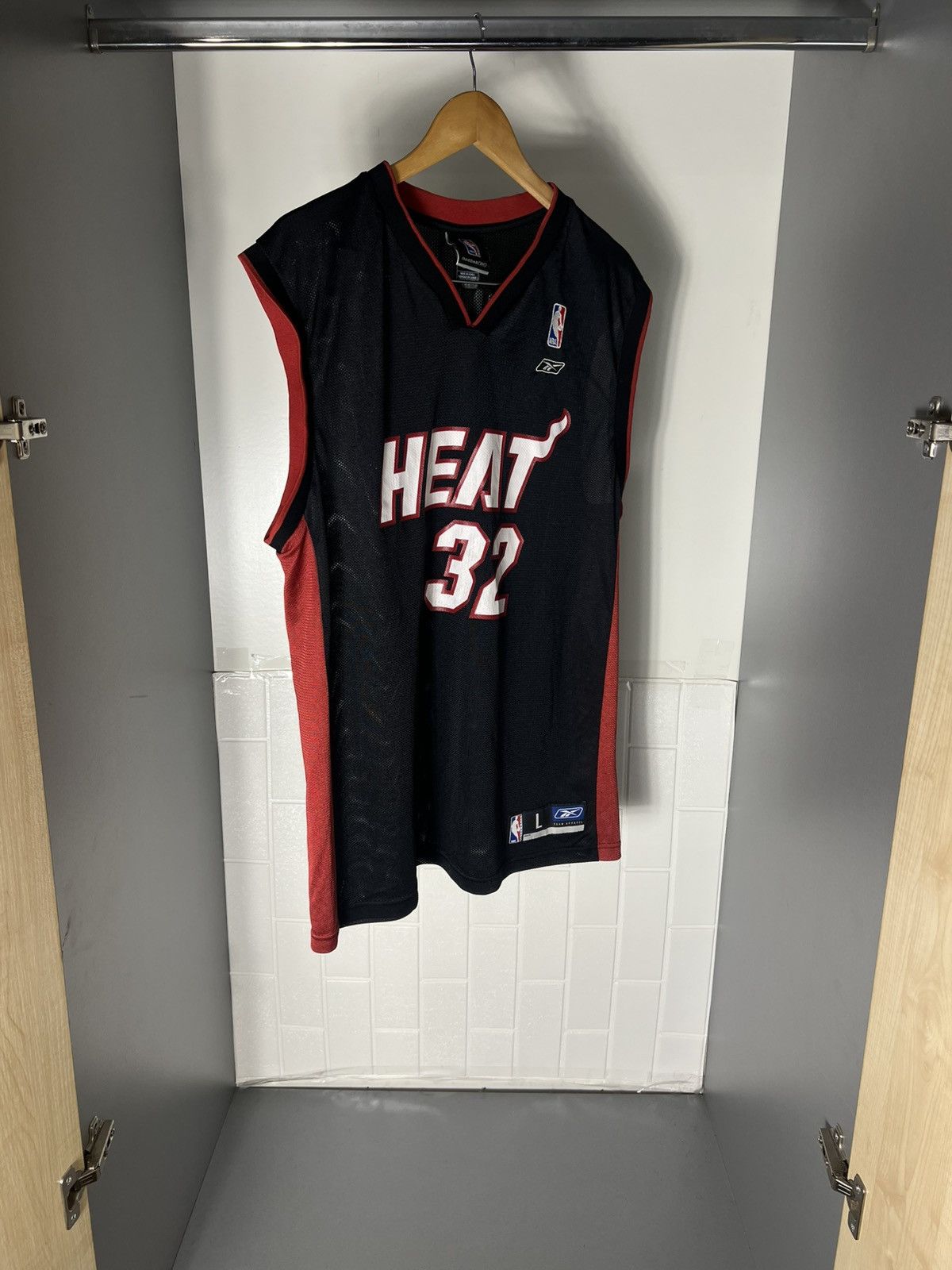 Reebok VINTAGE REEBOK MIAMI HEAT NBA JERSEY USA BASKETBALL Y2K 90s Size US L / EU 52-54 / 3 - 7 Thumbnail