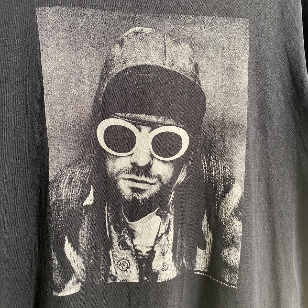 Band Tees Thrashed Faded Kurt Cobain Nirvana Band ERD GRUNGE UT TEE Size US XL / EU 56 / 4 - 3 Thumbnail