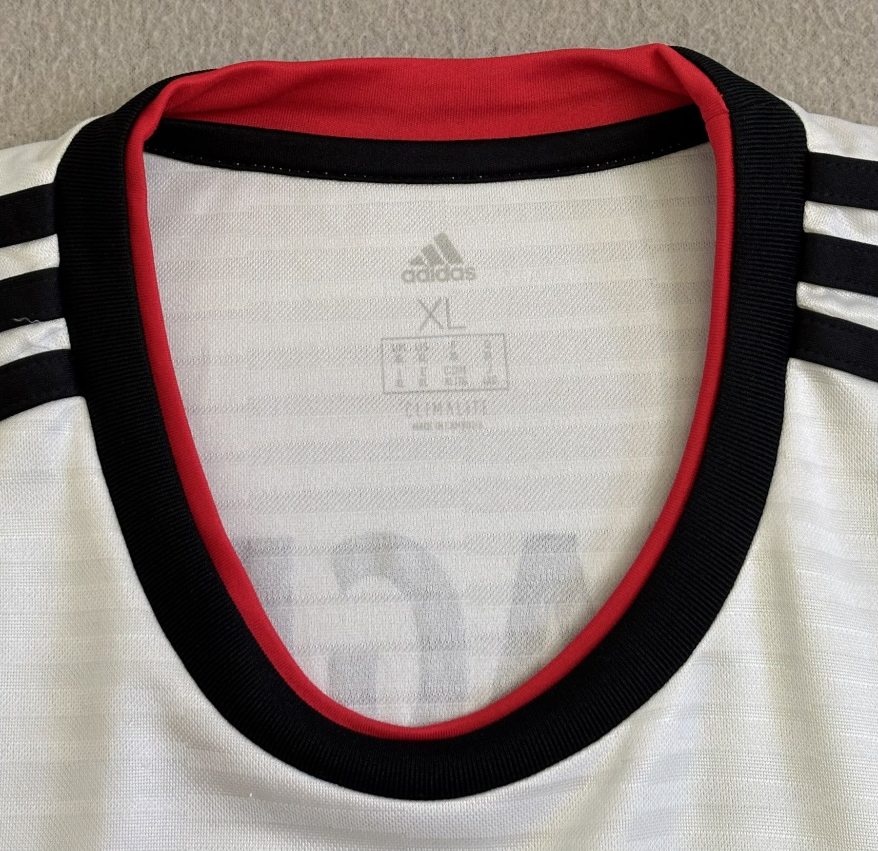 Adidas SL Benfica 2018/2019 Adidas Football Jersey Size XL Size US XL / EU 56 / 4 - 15 Thumbnail