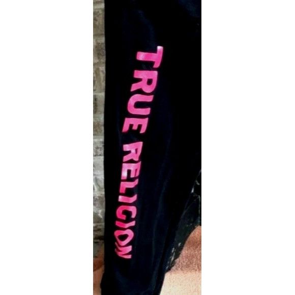 True Religion True Religion Sweatpants Girls Large Black Red Spell Out Log Size 26" / US 2 / IT 38 - 6 Thumbnail