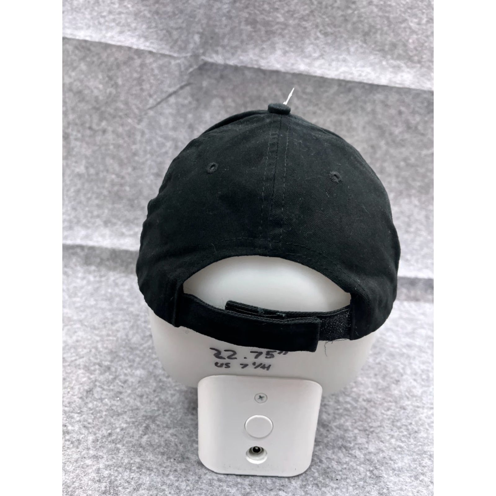 Vintage VINTAGE? No. Autozone Baseball Cap Hat - Black Cotton Twill Adjustable Strapback - One Size - Cars Logo - Mens/Adult, Casual, Workwear Size ONE SIZE - 6 Thumbnail