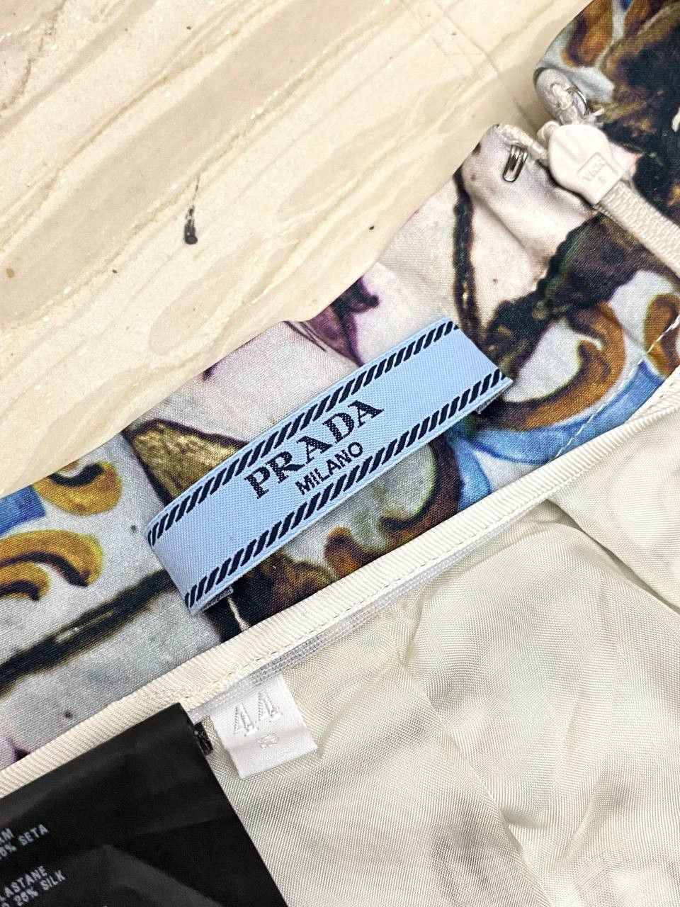Prada Prada Floral Art Baroque Print Runway Mini Skirt Vintage Y2K Size 30" / US 8 / IT 44 - 8 Thumbnail