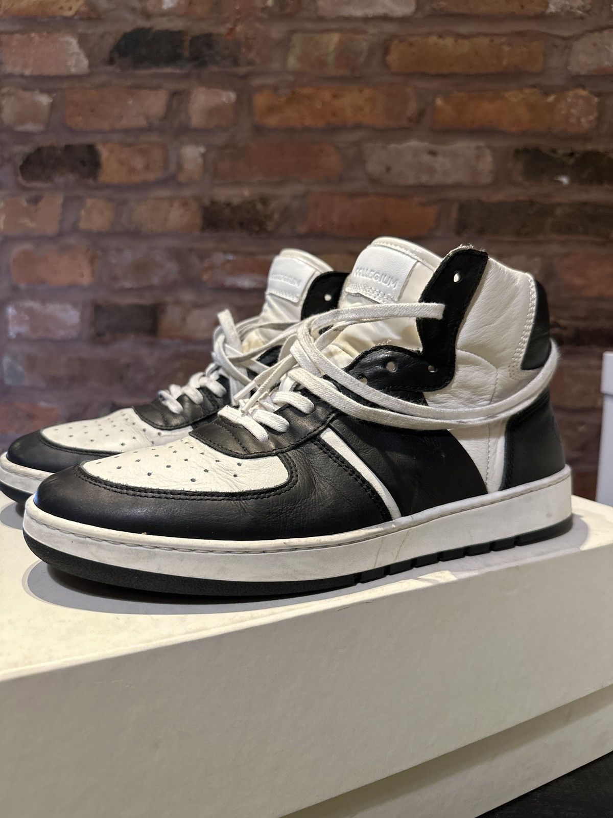 Collegium Collegium Destroyer High in Nero & Bianco Size US 8 / EU 41 - 1 Thumbnail