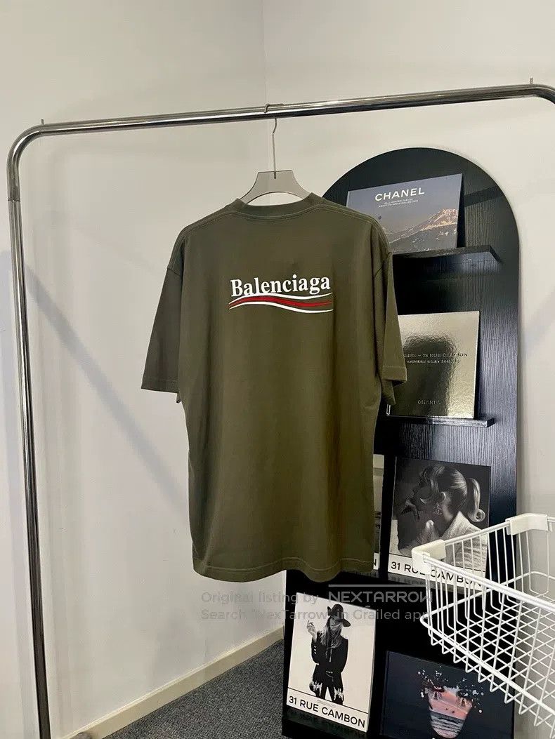 Balenciaga Balenciaga LOGO Letter Coke Embroidered Loose Round Neck C Size US S / EU 44-46 / 1 - 4 Thumbnail