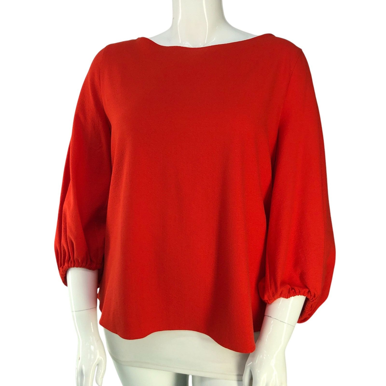Hugo Boss Hugo Boss Size 8 Top Blouse Boat Neck Recent *TINY FLAW Size M / US 6-8 / IT 42-44 - 1 Thumbnail
