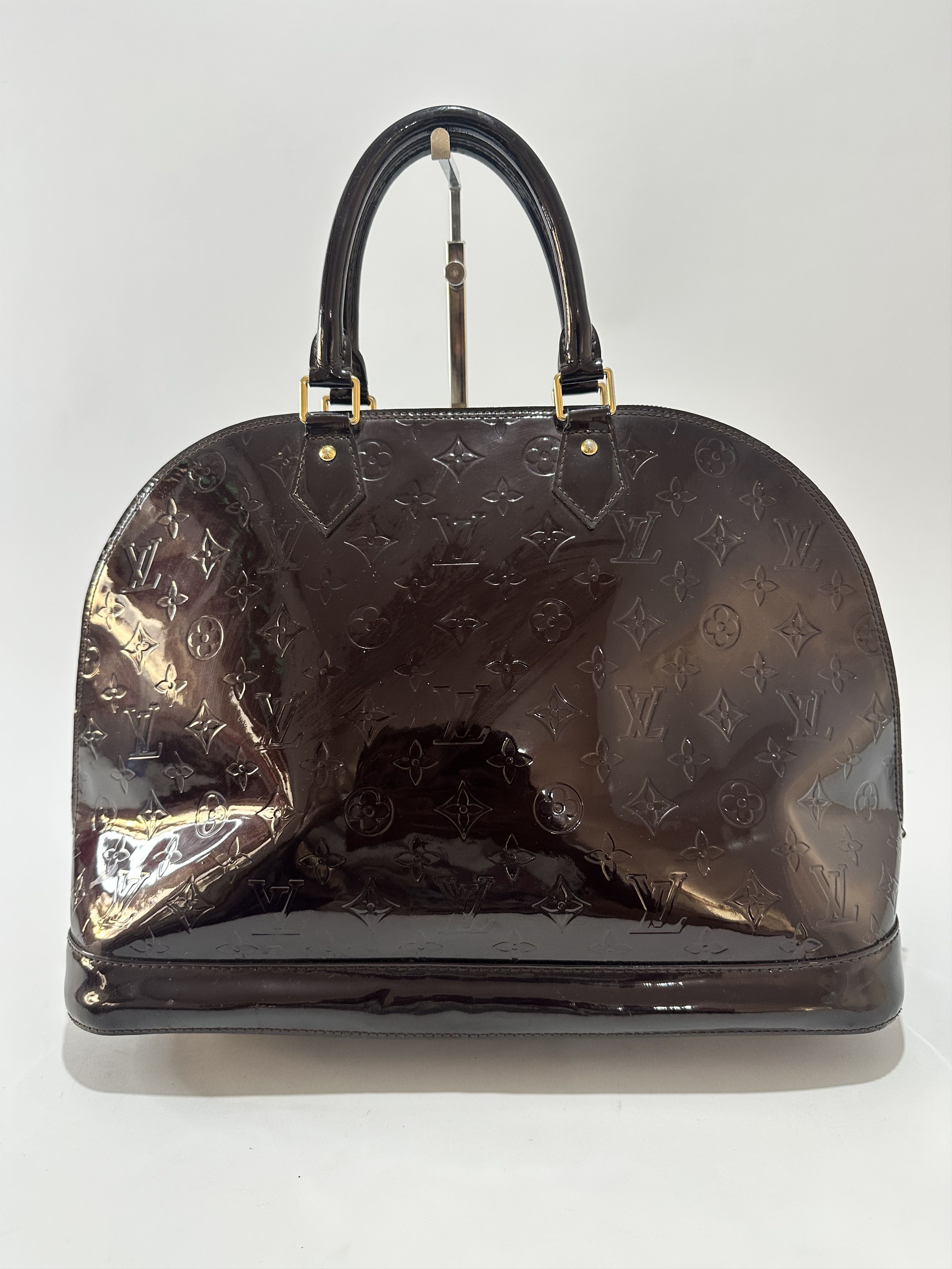 Louis Vuitton Louis Vuitton Amarante Monogram Vernis Alma GM Bag Size ONE SIZE - 1 Thumbnail