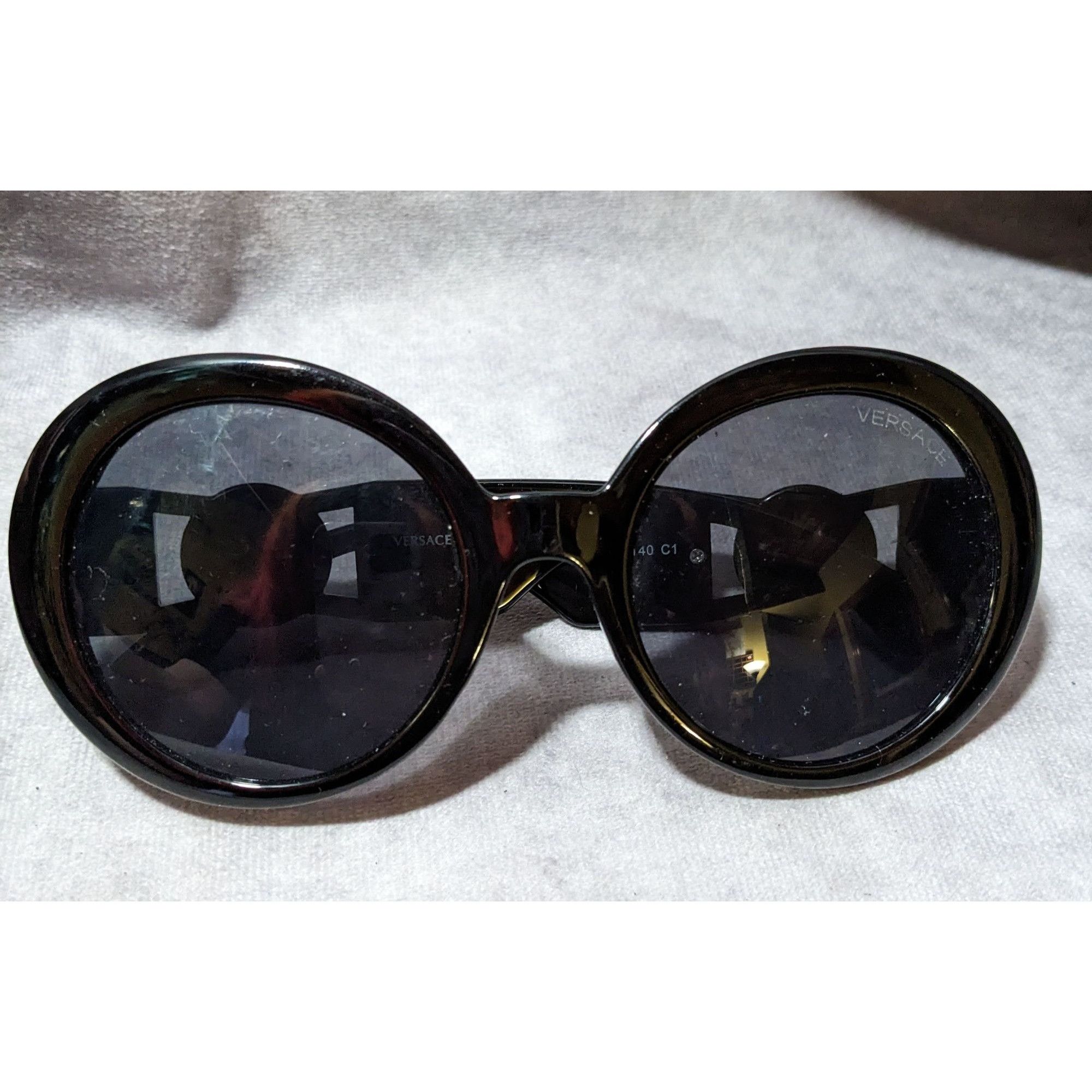 Versace Versace Retro Black And Gold Emblem Oversized Sunglasses Size ONE SIZE - 10 Thumbnail