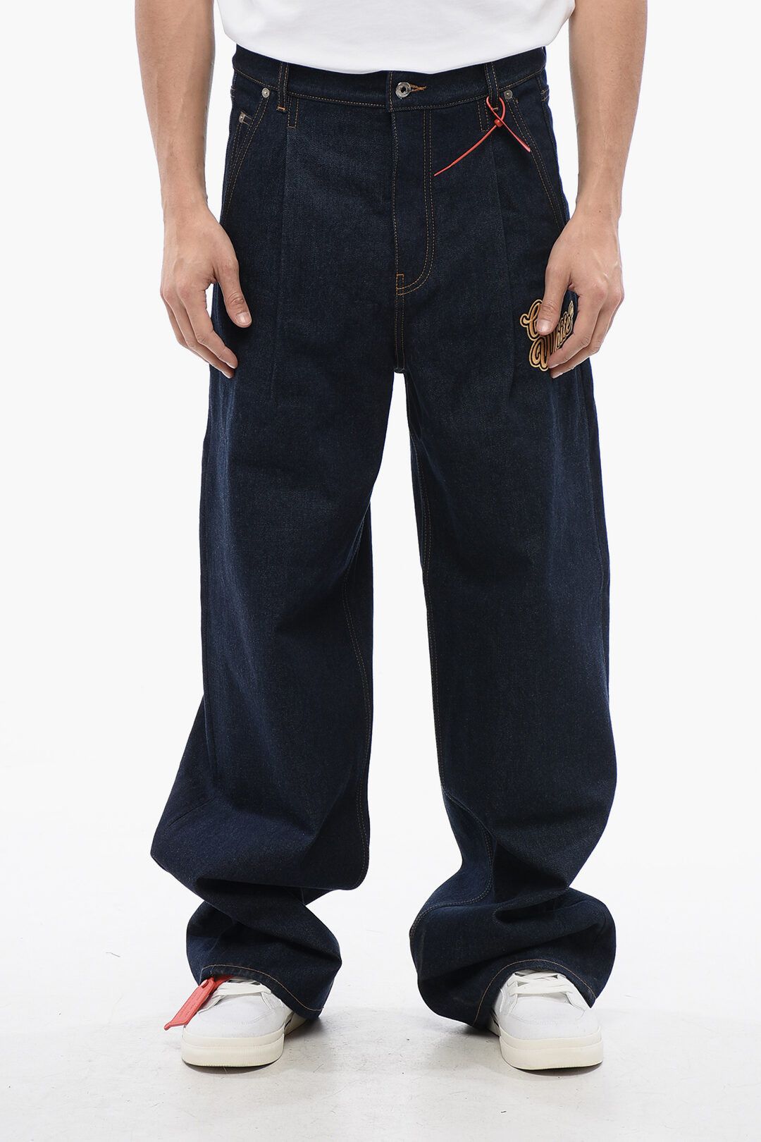 Off-White og1mm0525 Single-Pleated Baggy Fit Jeans in Dark Blue Size US 30 / EU 46 - 1 Thumbnail