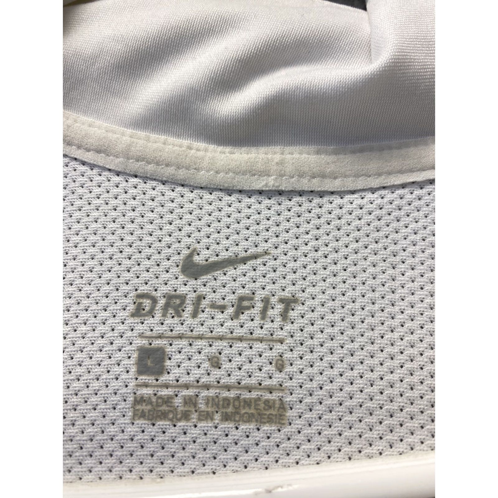 Nike Nike Sweater Golf Quarter Zip Dri Fit Swoosh Womens L White /95-51 Stretch Pockets 1/4 Zip All Seasons Pullover Size L / US 10 / IT 46 - 4 Thumbnail