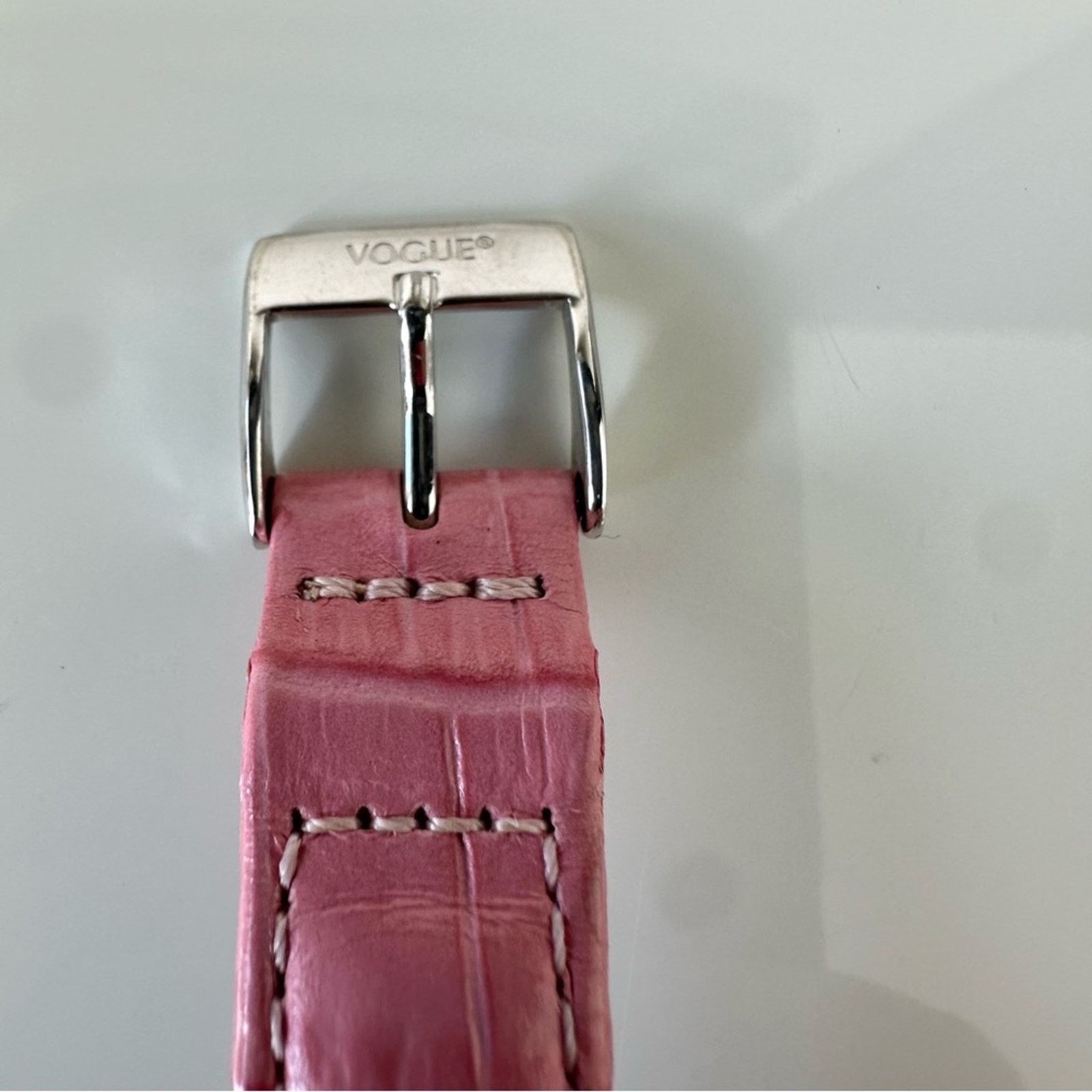 Vogue Vogue women pink quartz watches Authentic Size ONE SIZE - 3 Thumbnail