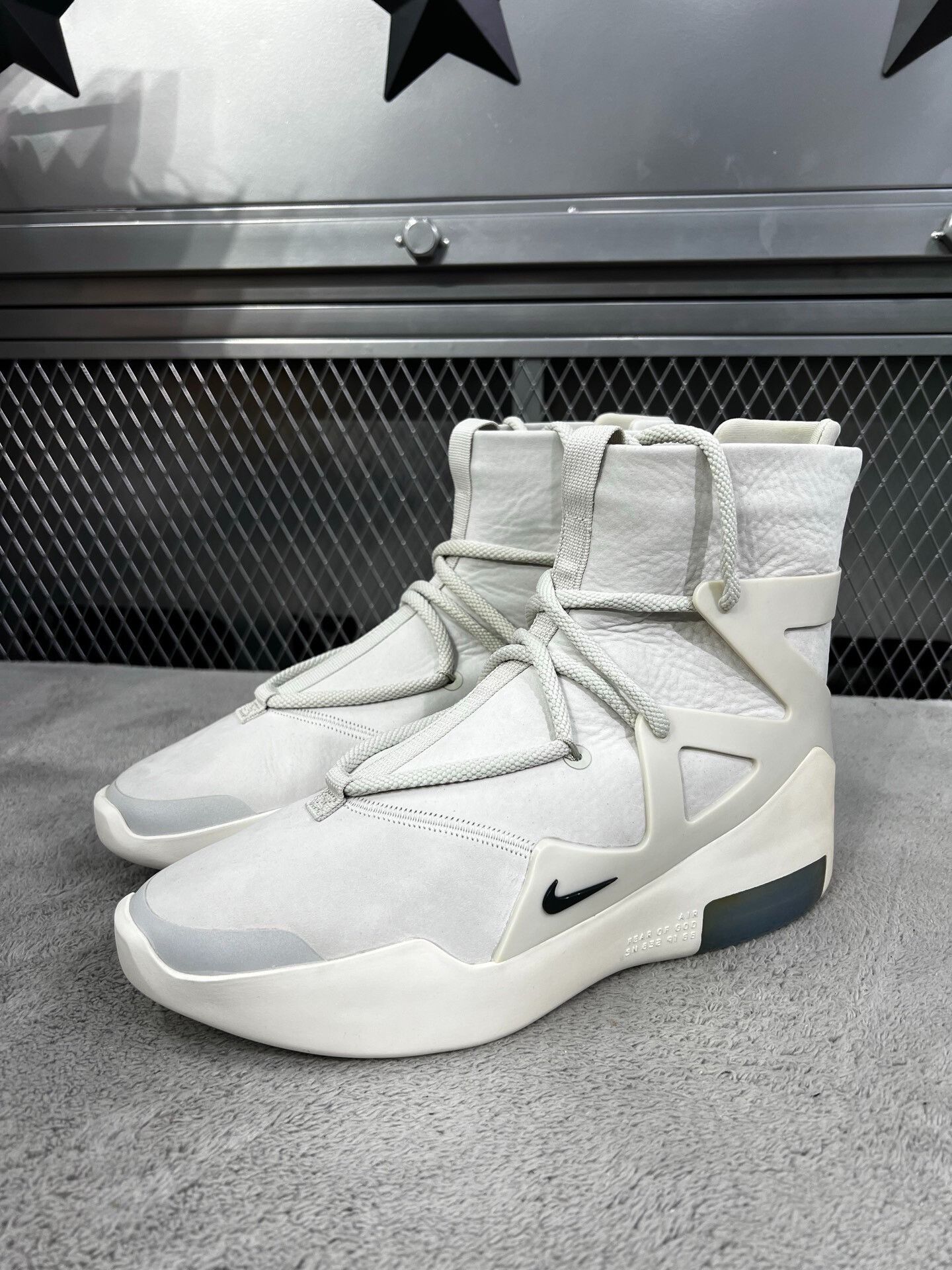 Fear of God Fear of God Retro White Hitop Sneakers 40 Men Size US 7.5 / EU 40-41 - 1 Thumbnail