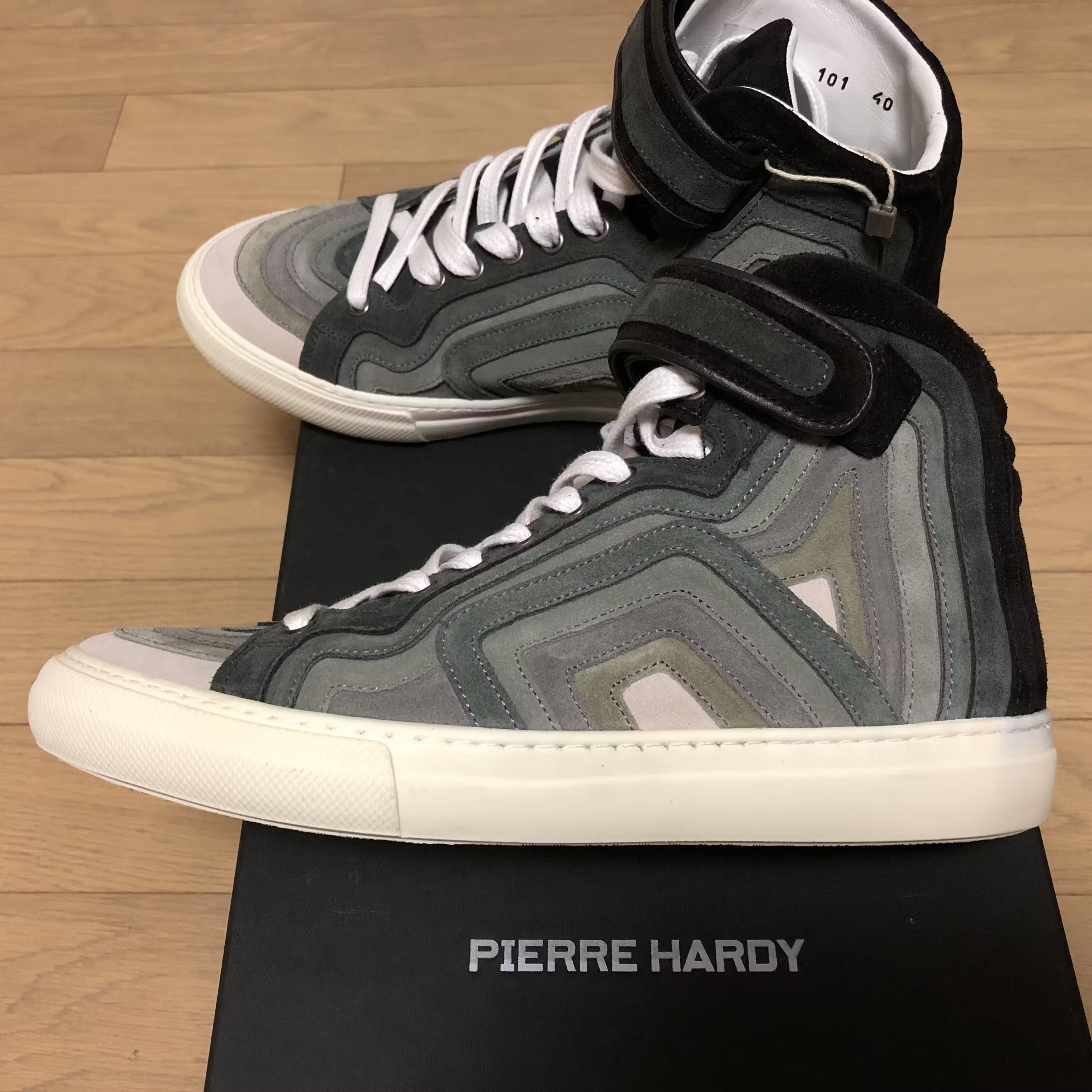 Pierre Hardy Pierre Hardy Grey Rainbow Banded High-Top Sneakers Size US 7.5 / EU 40-41 - 3 Thumbnail