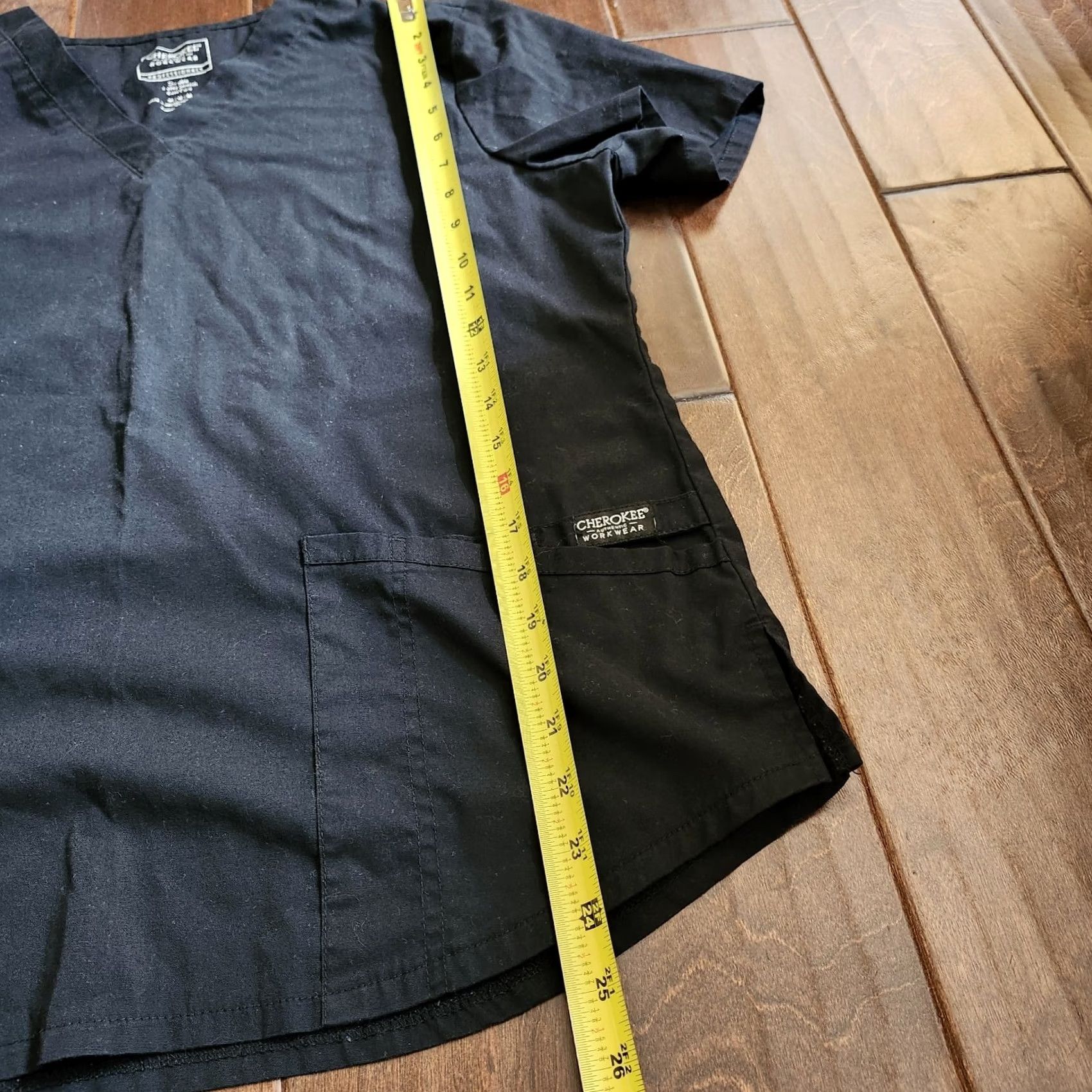 Cherokee Cherokee Black Pocket Medical Nurse Scrub Top M Unisex Size M Cherokee Shirt Size US M / EU 48-50 / 2 - 7 Thumbnail