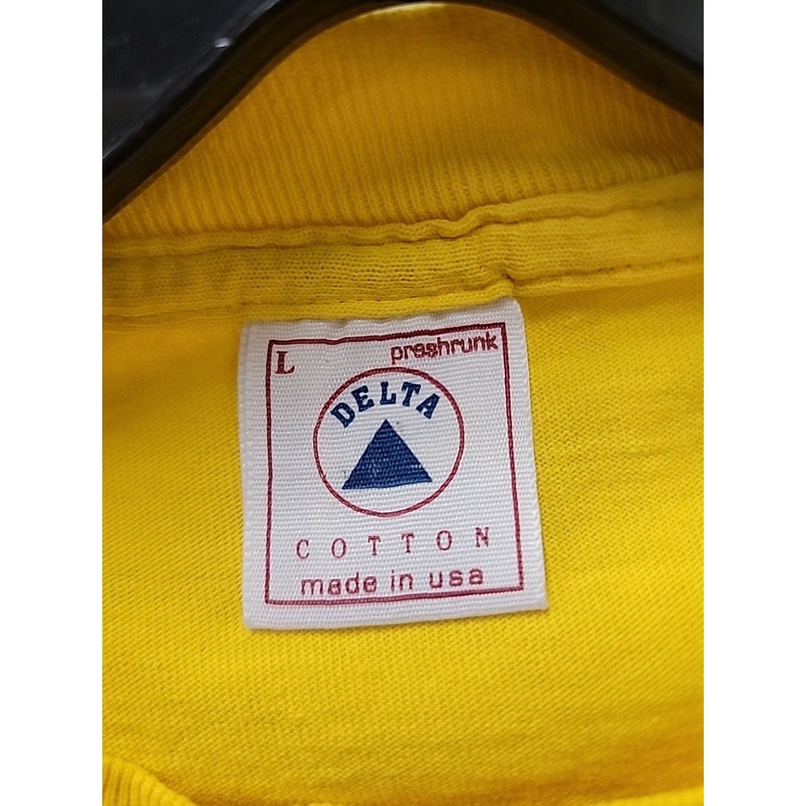 Delta VINTAGE Delta Cheerios Shirt Mens Large Yellow Graphic Tee Made USA Size US L / EU 52-54 / 3 - 4 Thumbnail