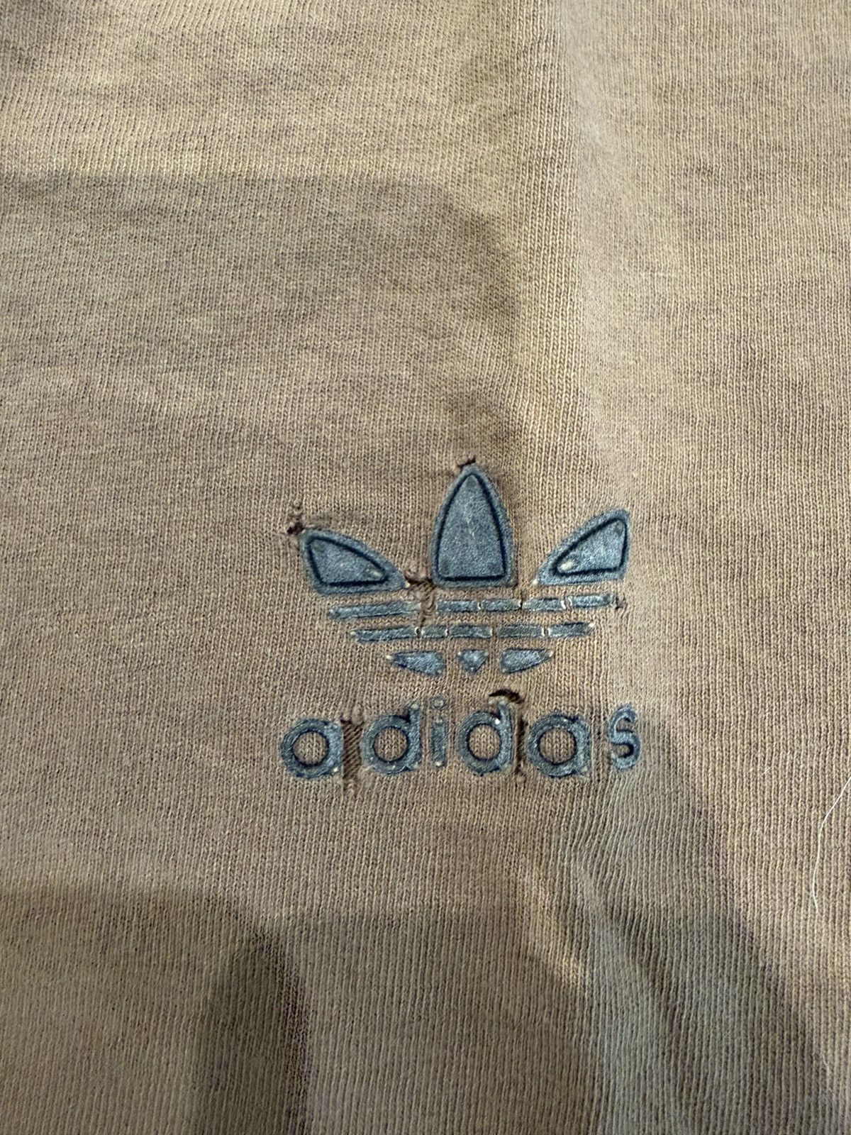 Adidas VINTAGE ADIDAS TEE (M) Size US M / EU 48-50 / 2 - 4 Thumbnail