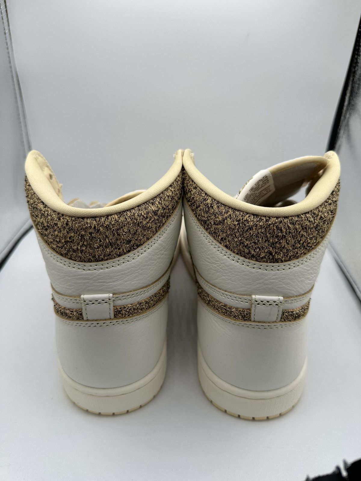 Jordan Brand Air Jordan 1 Retro High OG Craft “Vibrations Of Naija” Size US 11 / EU 44 - 4 Thumbnail