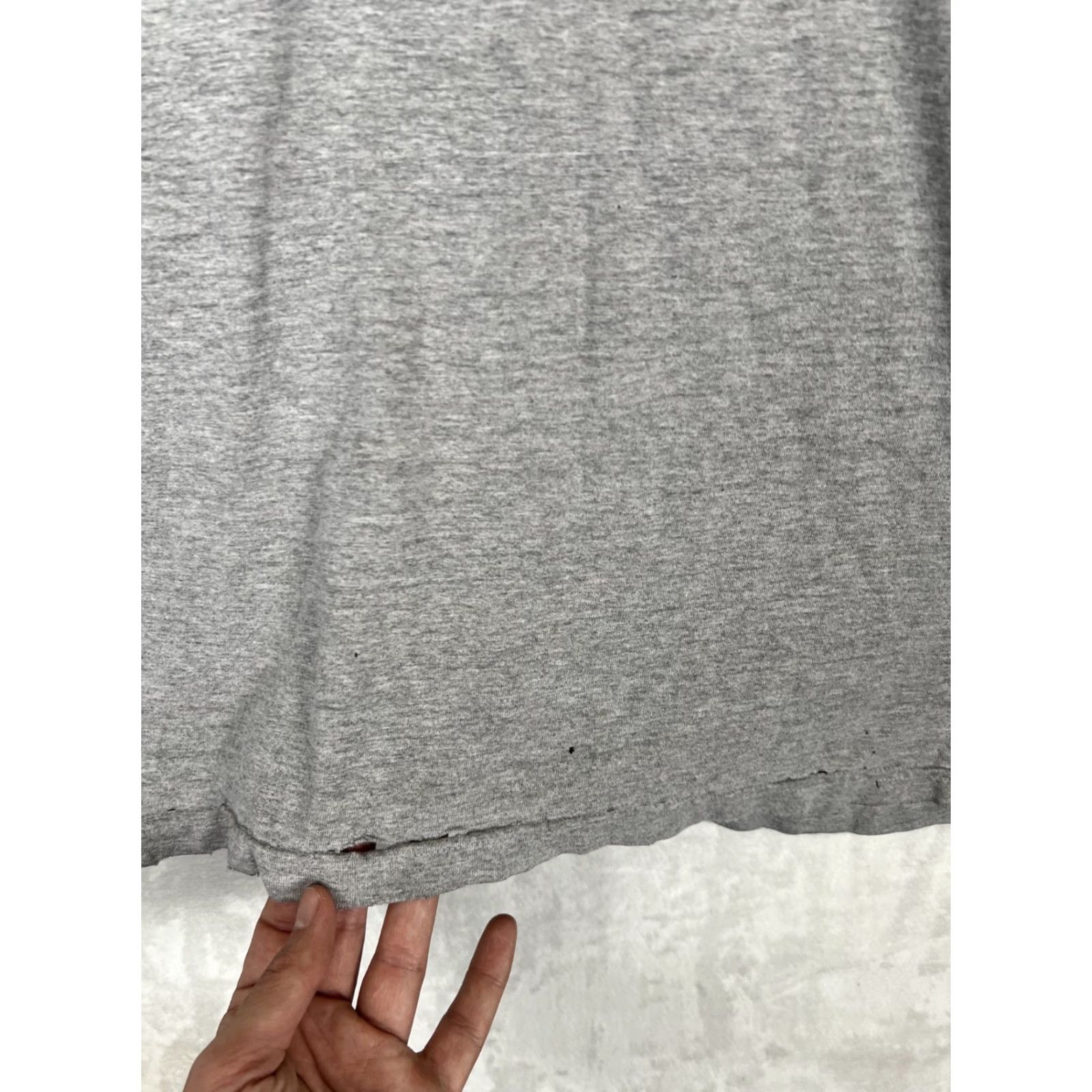 Carhartt VINTAGE Carhartt T-Shirt Pocket Tee Gray Short Sleeve Crew Neck XL Men 90s Grunge K87 Size US XL / EU 56 / 4 - 7 Thumbnail