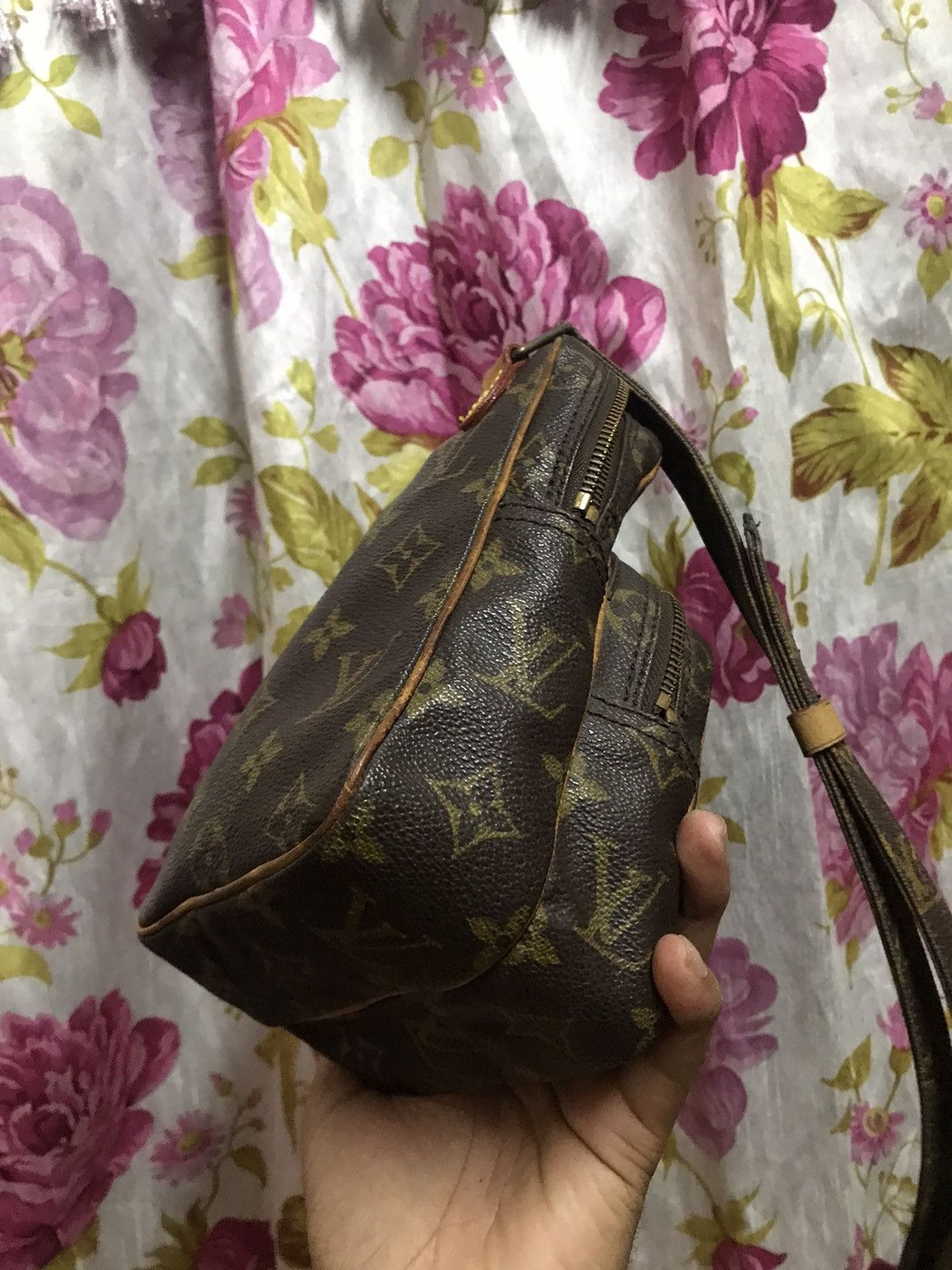 Louis Vuitton Authentic Louis Vuitton Mini Amazon Shoulder Size ONE SIZE - 9 Thumbnail