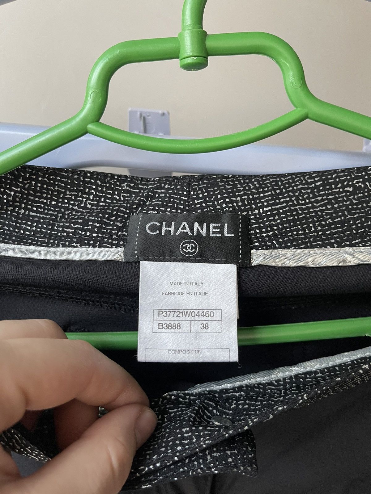 Chanel Chanel 31 Rue Cambon Logo Wool Pants w/ Lion Head Button Size 26" / US 2 / IT 38 - 6 Thumbnail