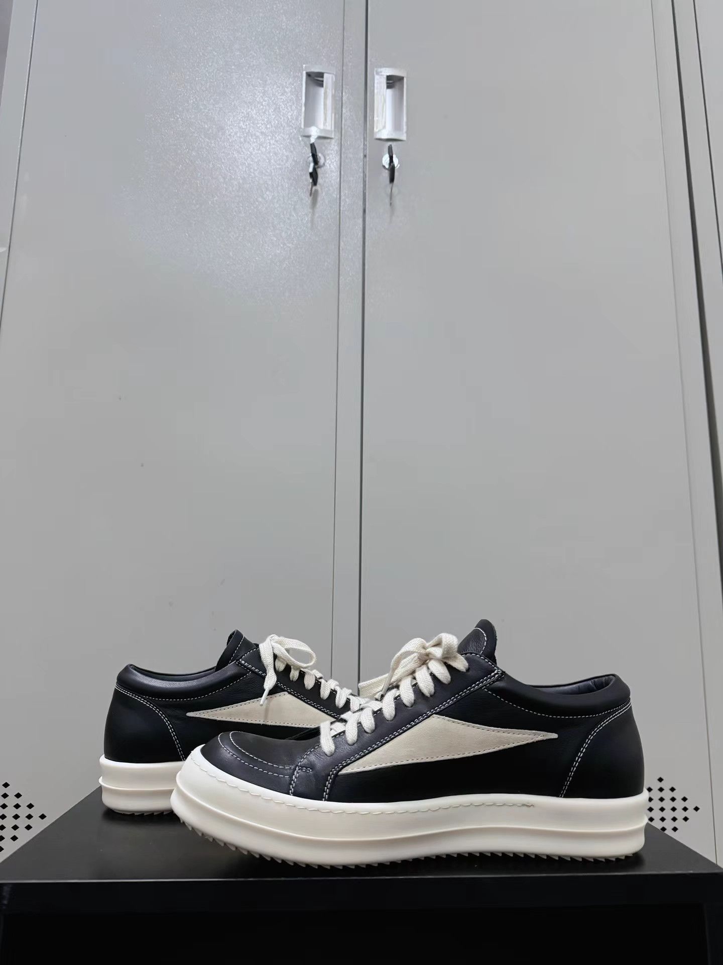 Rick Owens Rick Owens matte leather casual shoes / sneakers Size US 8 / EU 41 - 3 Thumbnail