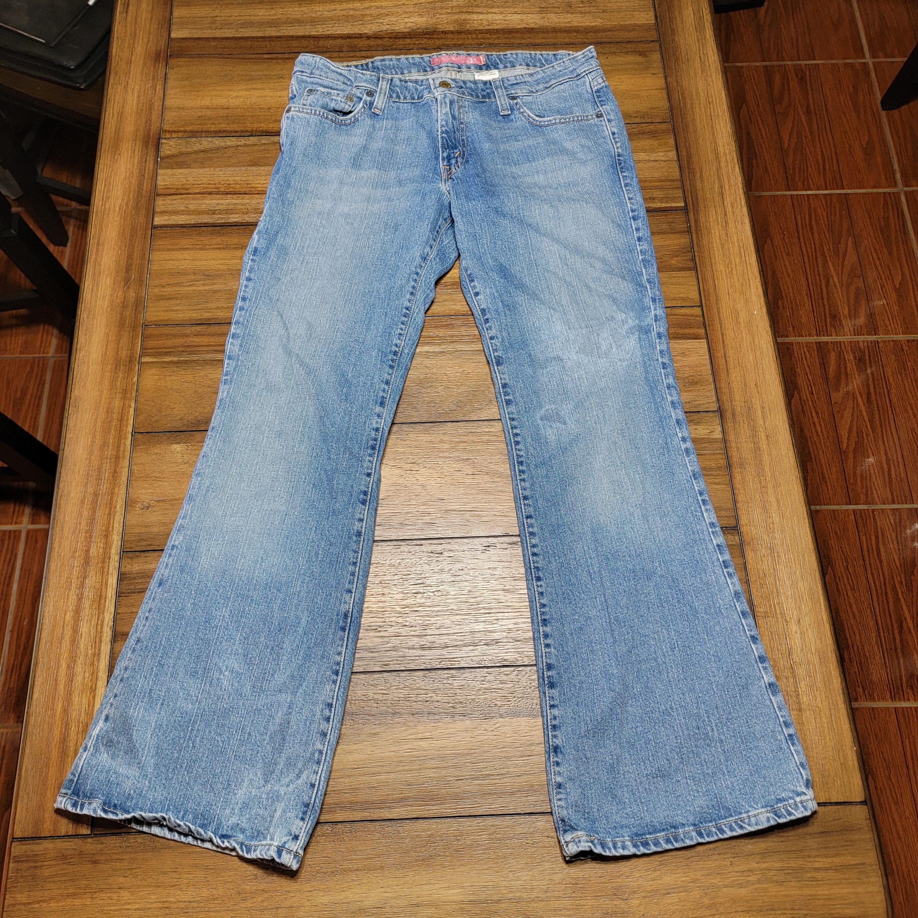 Levi's Levi's Too Super Low Flare Denim Jeans 524 - Size 13 M Size 34" / US 12 / IT 48 - 1 Thumbnail