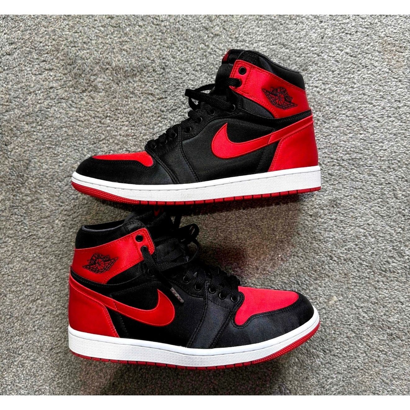 Jordan Brand Womens Air Jordan 1 Retro Satin Bred FD4810-061 Size 12W Size US 12 / IT 42 - 1 Thumbnail