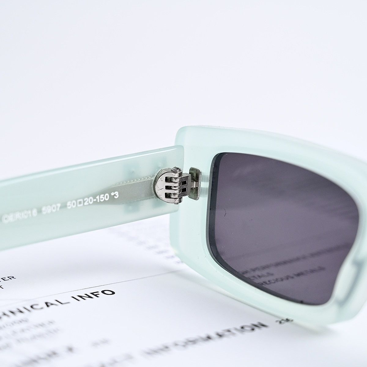 Off-White OFF WHITE ARTHUR SUNGLASSES Size ONE SIZE - 9 Thumbnail
