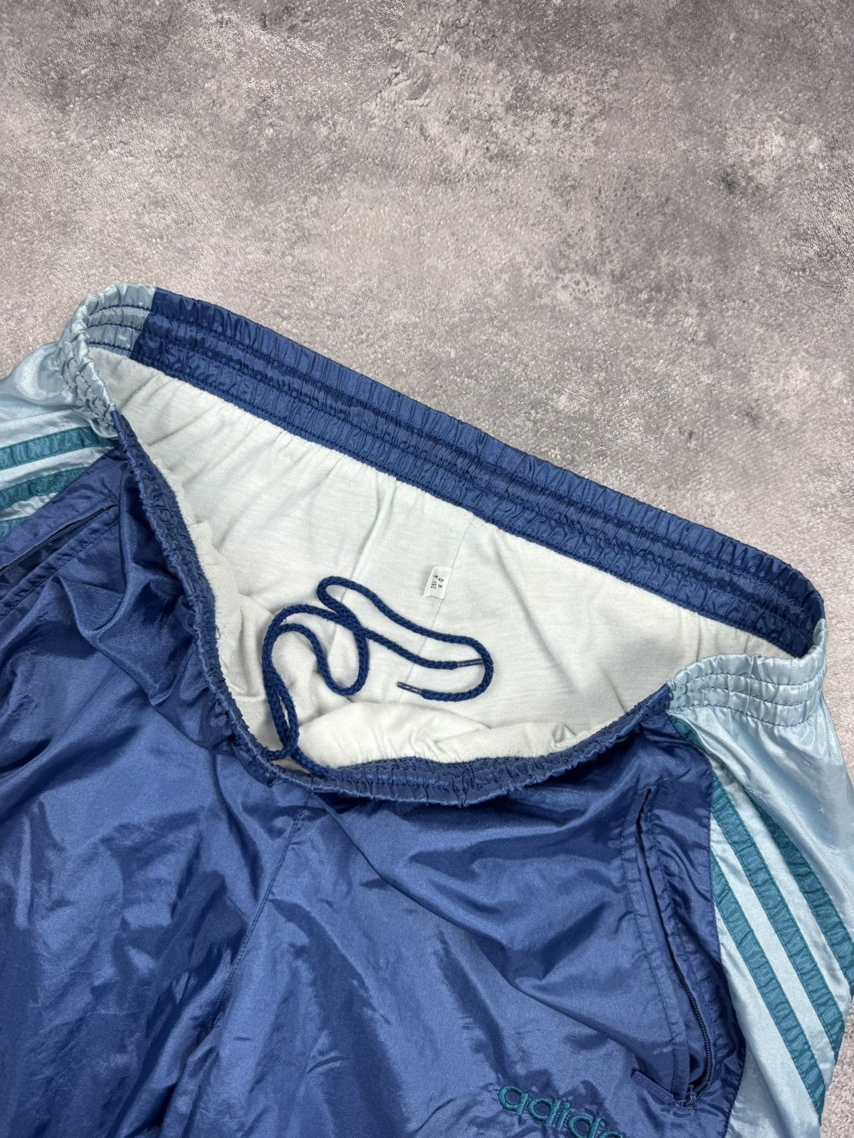 Adidas Vintage Y2K Adidas Nylon Track Pants Sweatpants Size US 34 / EU 50 - 13 Thumbnail
