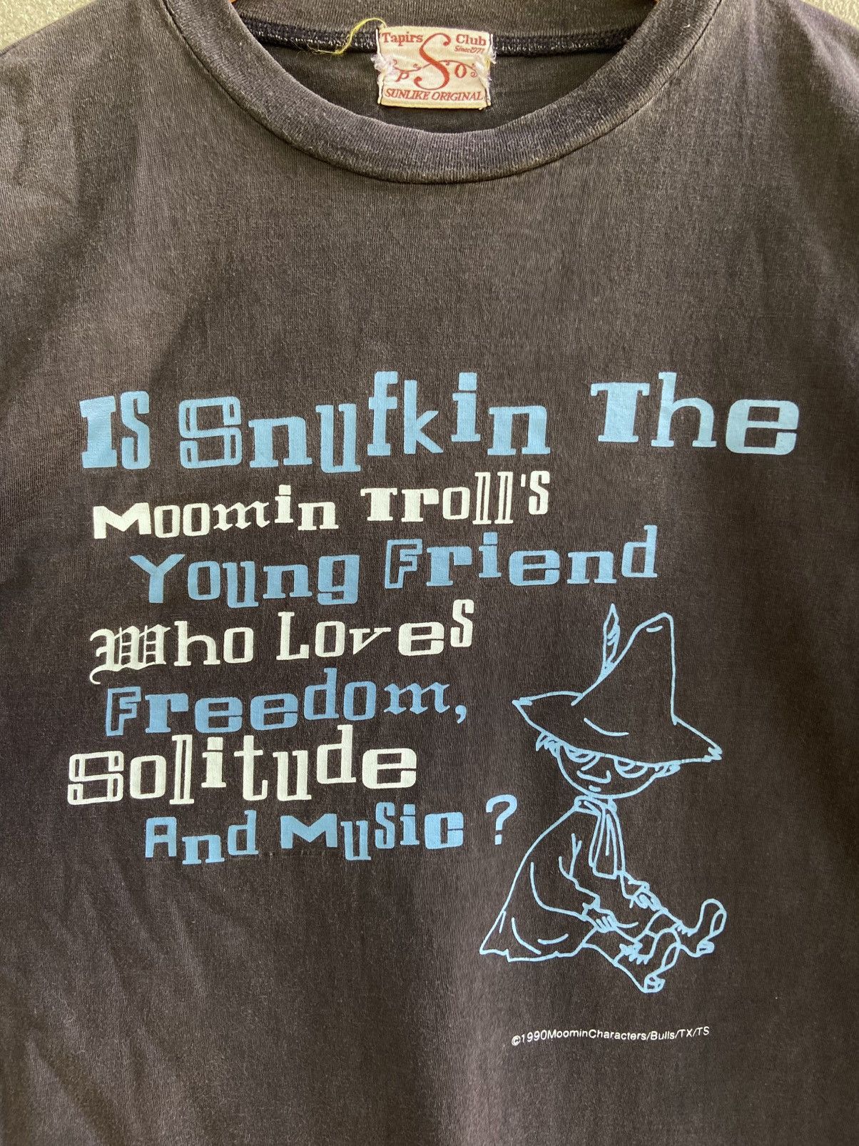Vintage Vintage 1990’s Moomin Character Snufkin Thrashed Faded shirt Size US M / EU 48-50 / 2 - 3 Thumbnail