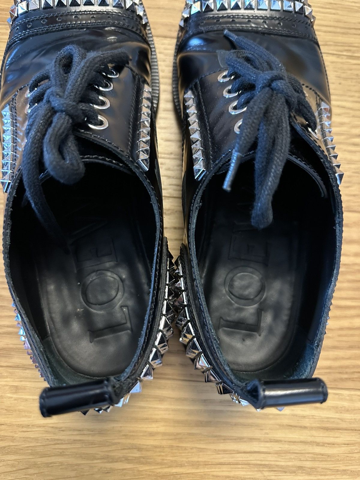 Loewe Loewe Black Distressed Leather Look Studded Oxfords Size 42 Size US 9 / EU 42 - 6 Thumbnail