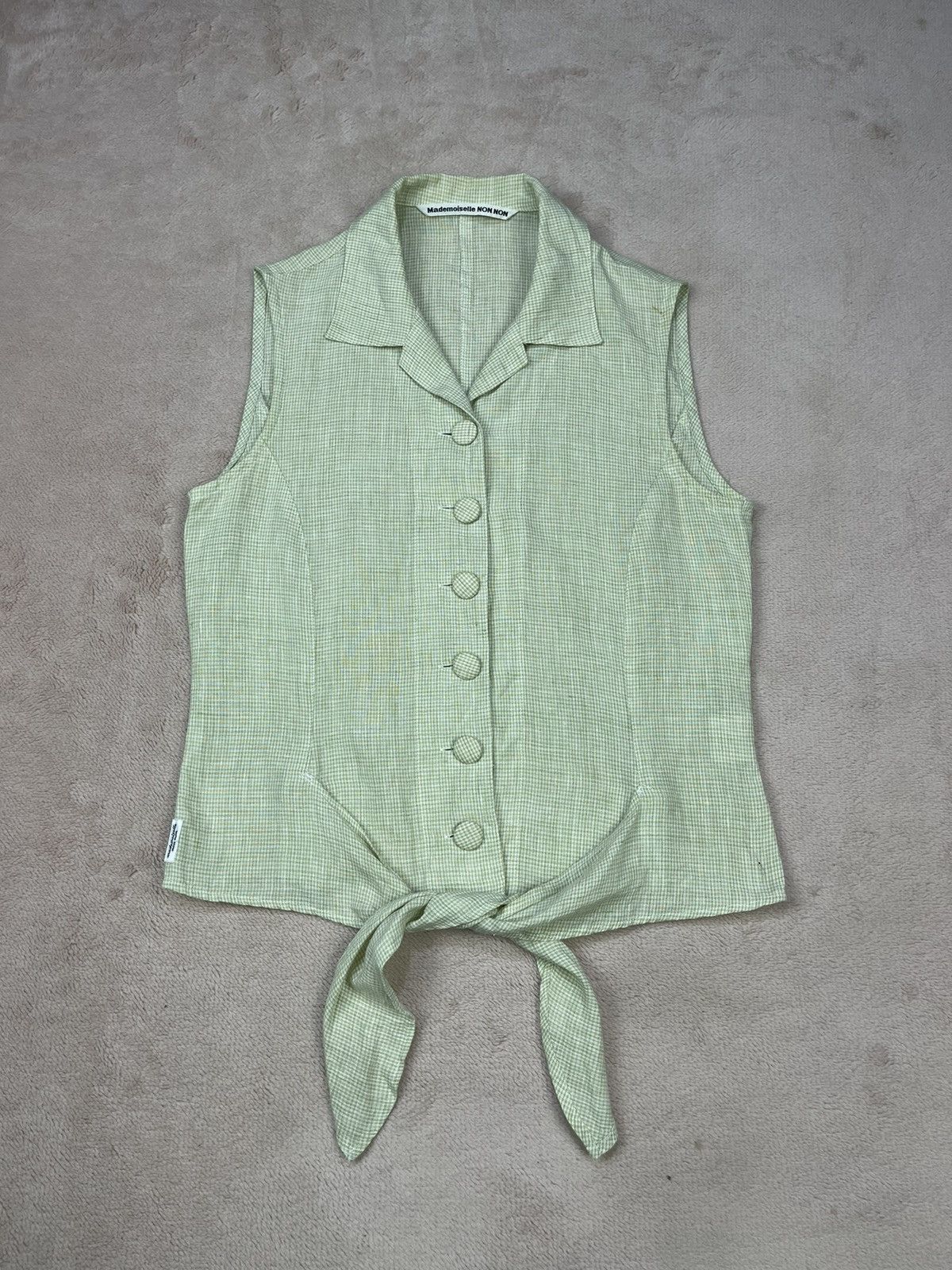 Mademoiselle NON NON V Neck Sleeveless Blouses
